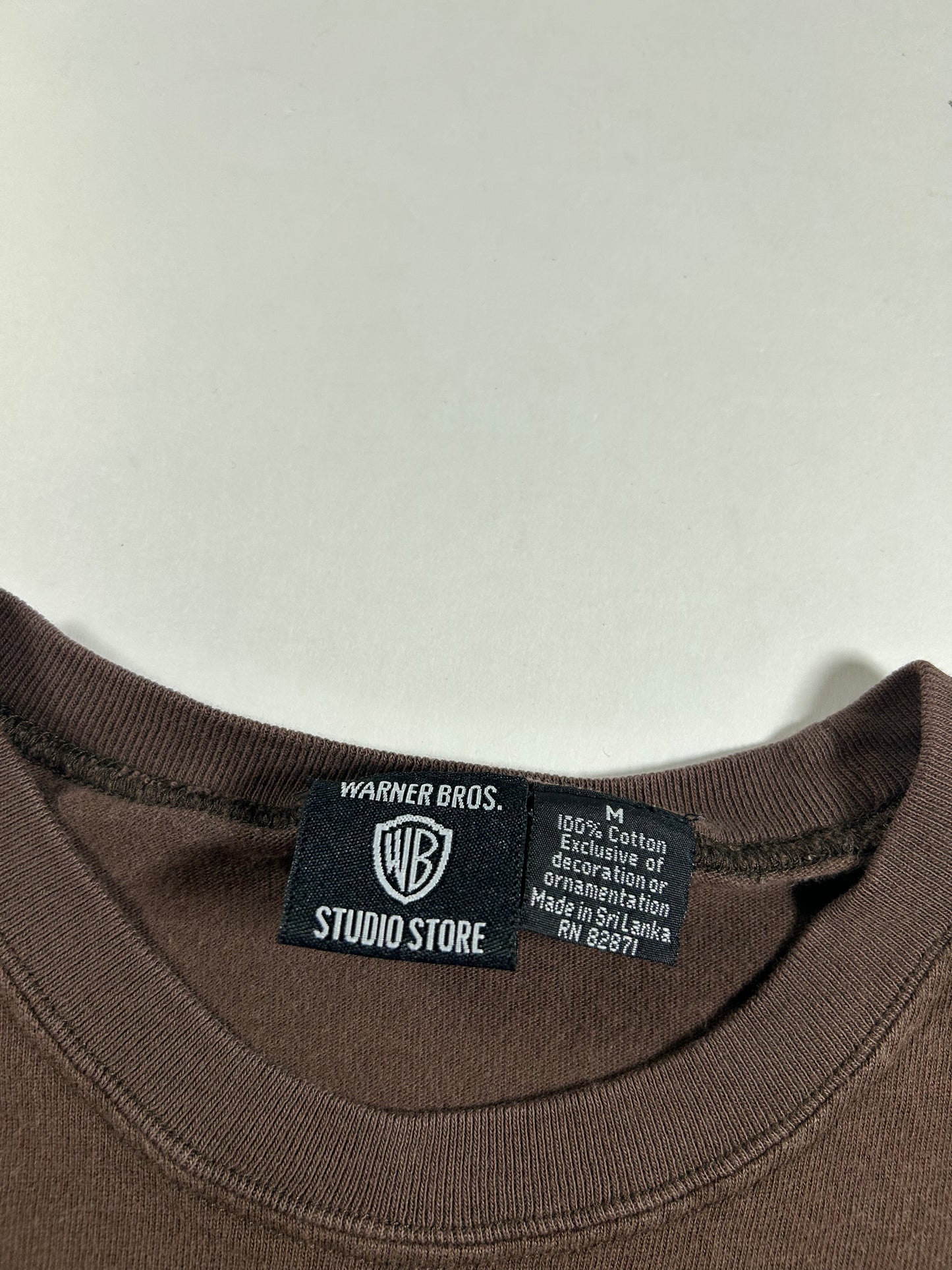 Vintage 1996 Warner Bros. Looney Tunes Wile E Coyote Pocket Tee Medium 20.5x27 Inches Brown