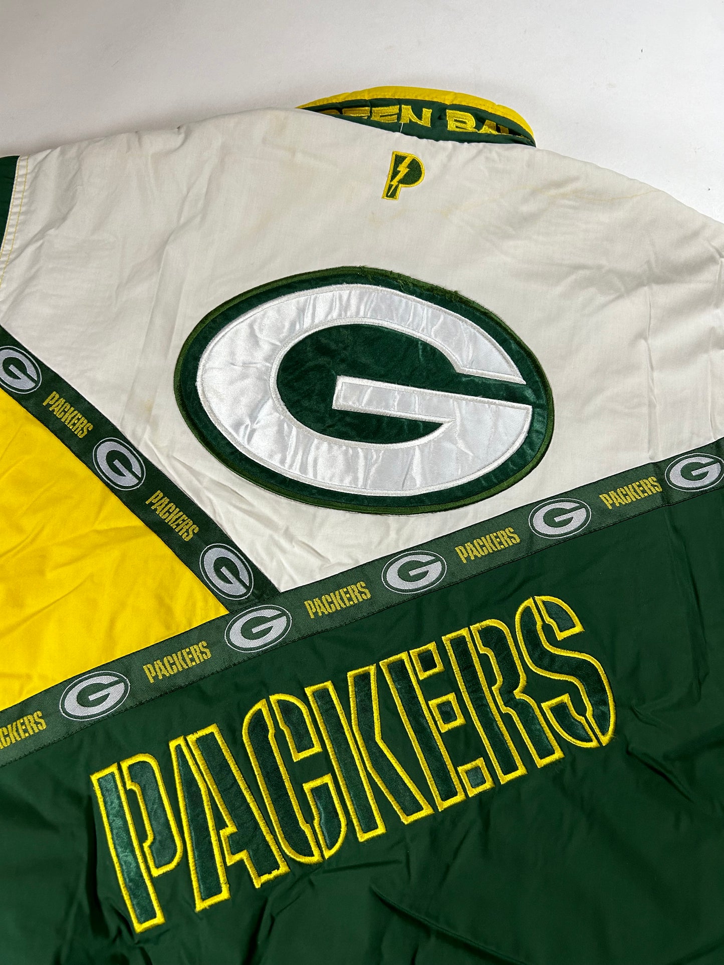 Vintage 90s Pro Player By Daniel Young Green Bay Packers NFL Zip Up Puffer Jacket Large 27.5x28 Inches As Is Has Wear