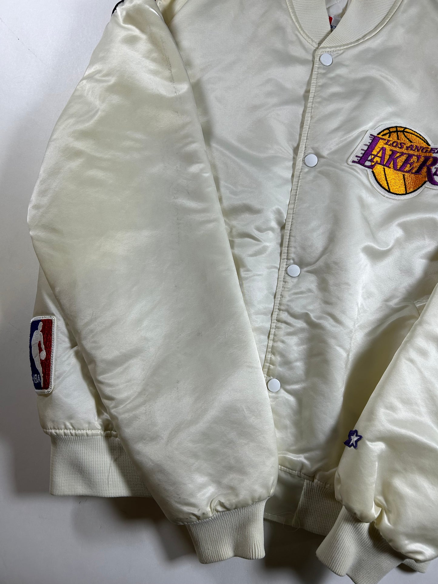 Vintage Starter Los Angeles Lakers Satin Jacket NBA 80s 90s XL/Large 26.5x/27.5 Inches