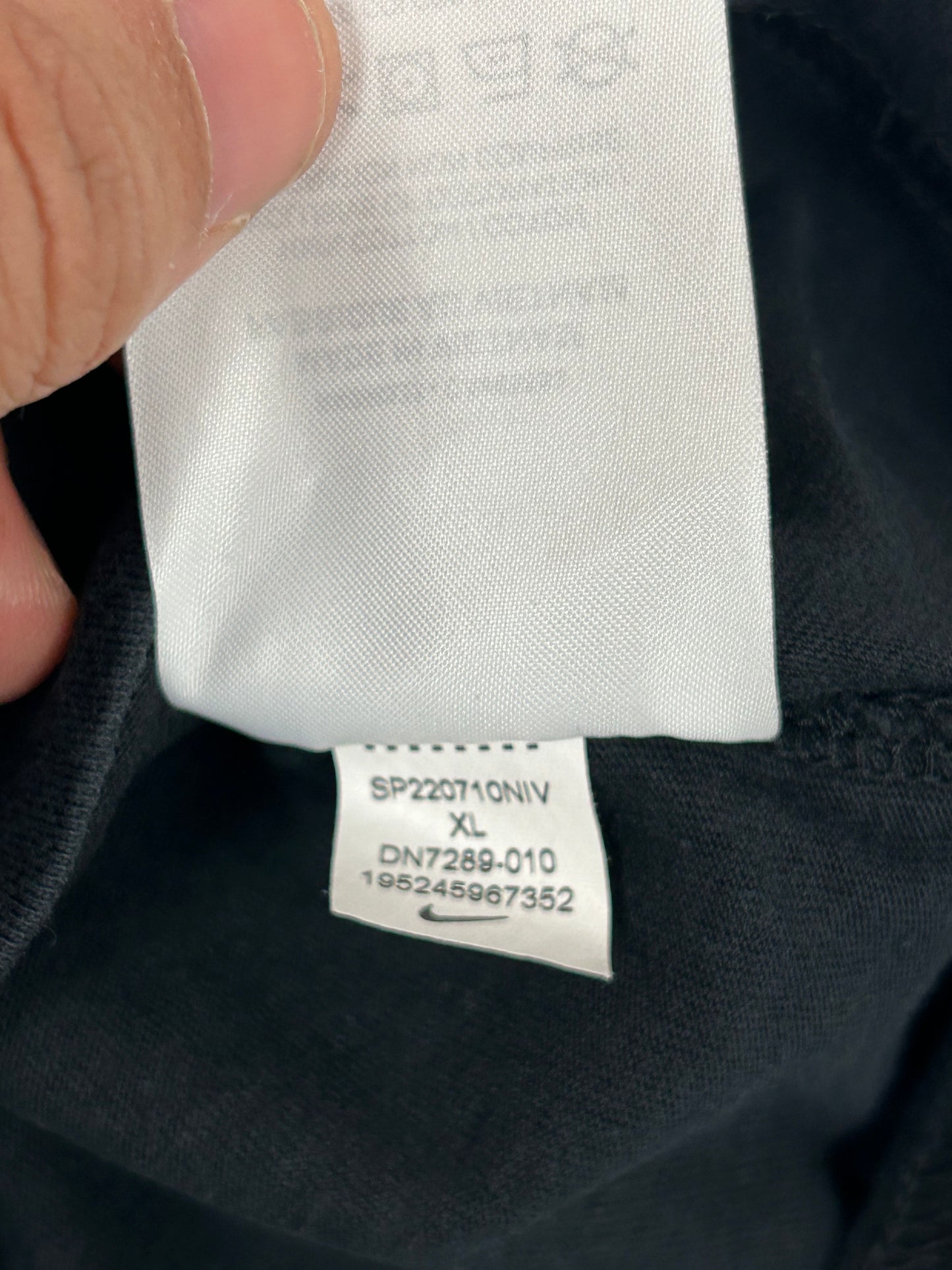 NIKE SB GFX Panther Skateboarding Skate Tee XL Loose Fit 25.75x28.25 Inches