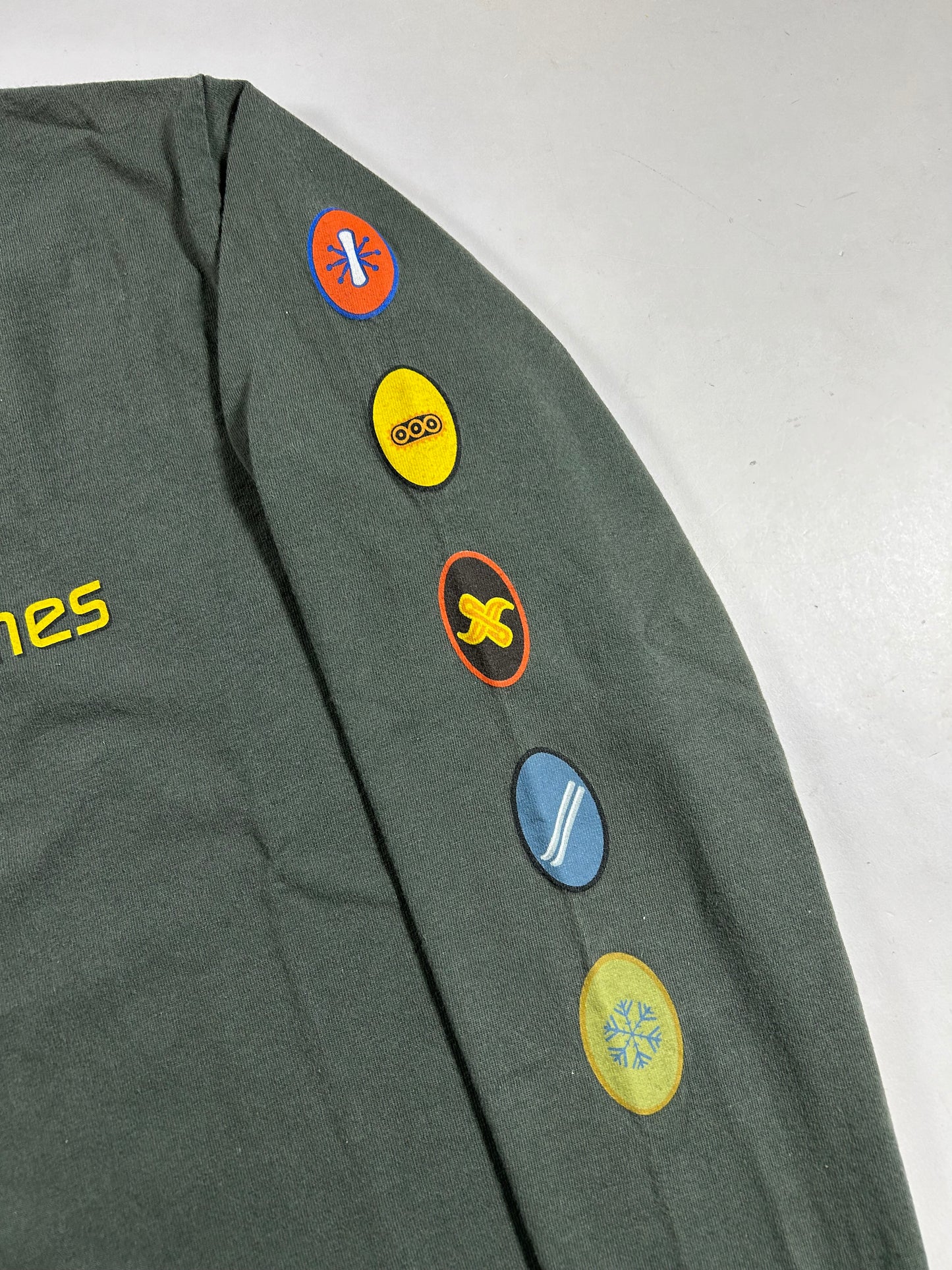 Vintage Winter X Games 2001 Mount Snow Vermont Long Sleeve T-Shirt Small 17x26.25 Inches Green