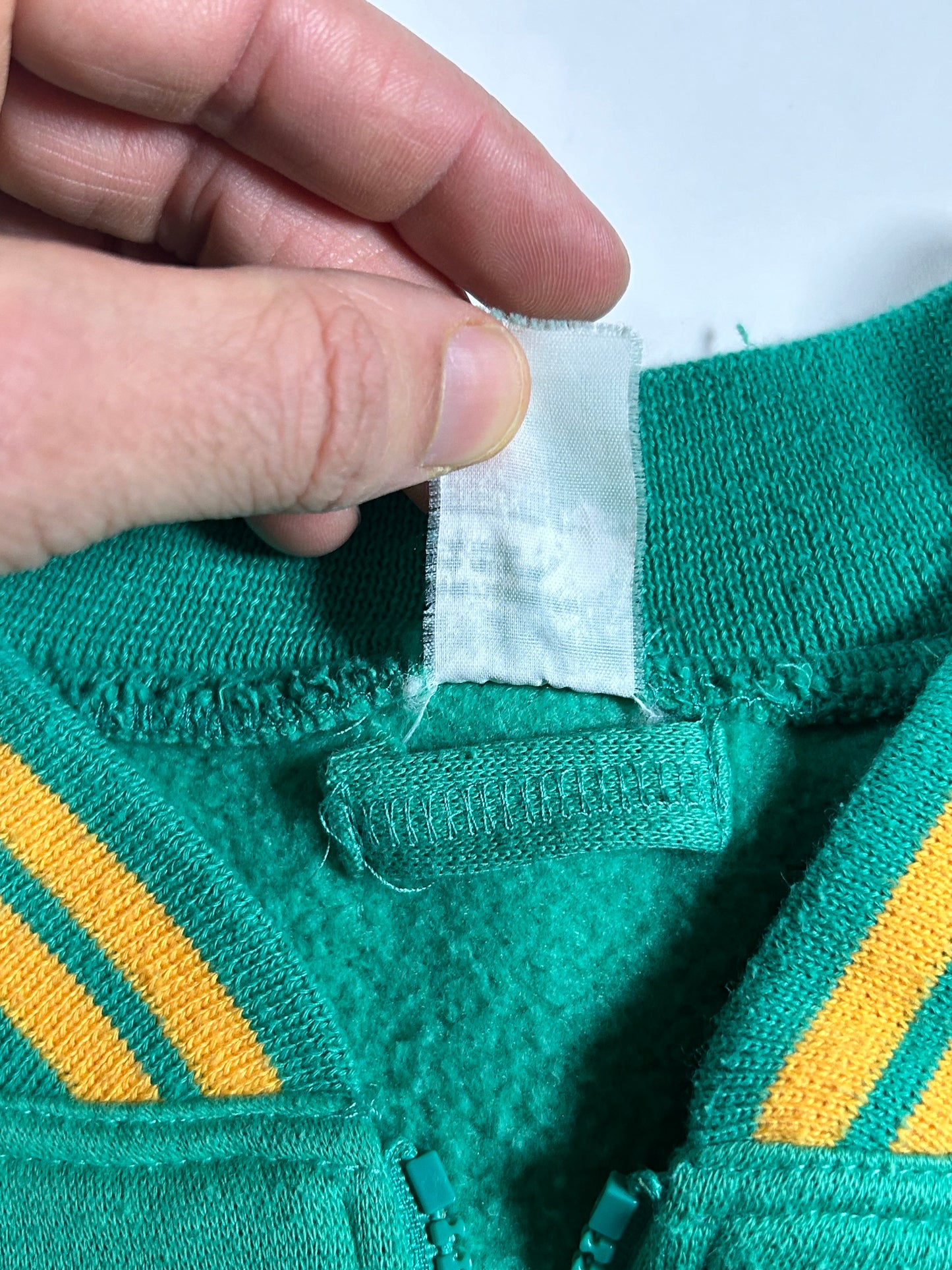 Vintage Nike Rock-it Cargo Air & Sea Force Air Zip Sweatshirt Green M/S 23.25x25 Inches