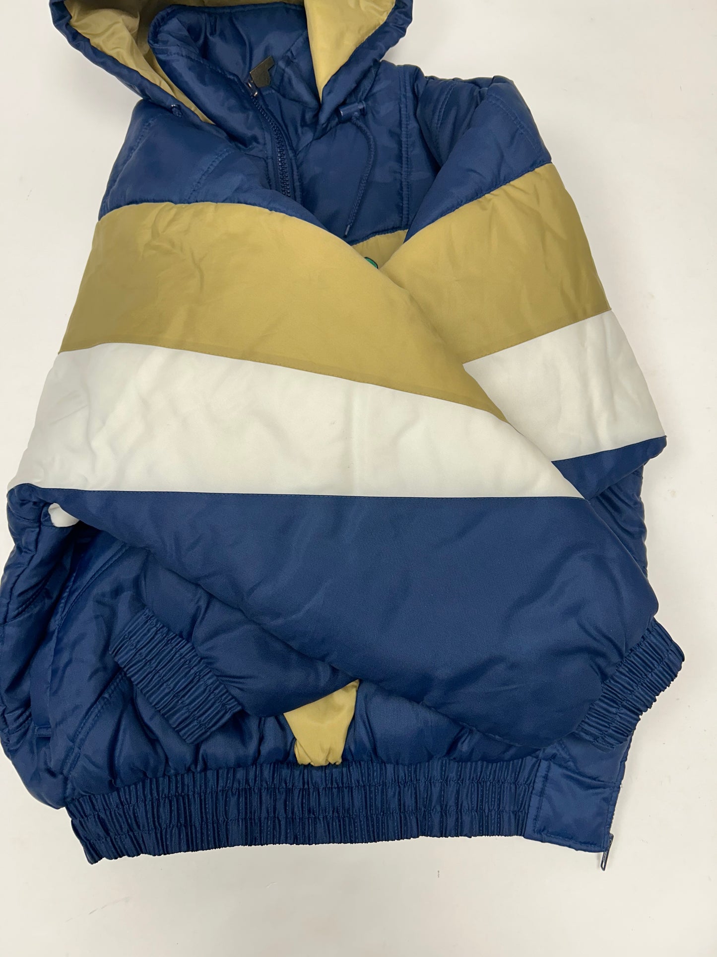 Vintage Notre Dame Fighting Irish Puffer Jacket 1/4 Zip Medium/Large Fit 26.75x29.5 Inches Pro Player 90s