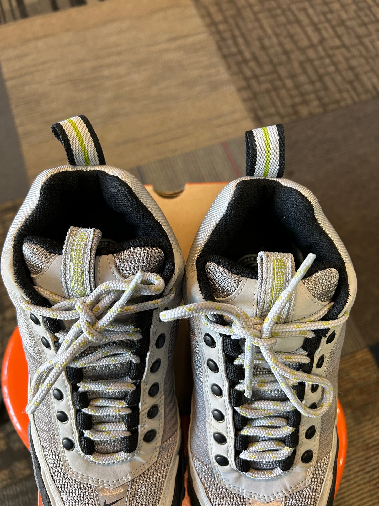 Vintage 2001 Nike ACG WMNS Air Trio Mid Used In Good Condition With Box Women’s 7 Wear At Your Own Risk