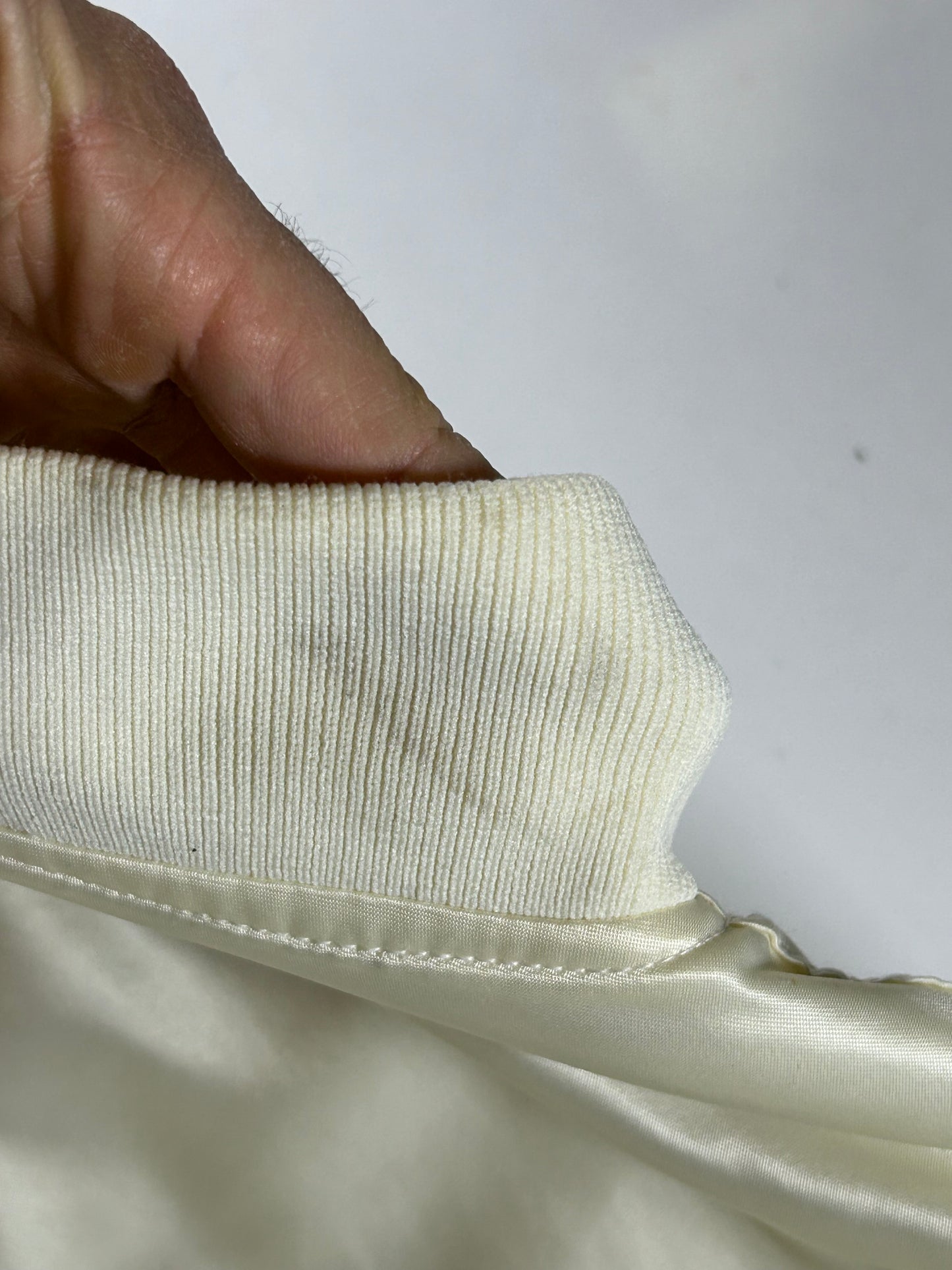 Vintage Starter Los Angeles Lakers Satin Jacket NBA 80s 90s XL/Large 26.5x/27.5 Inches