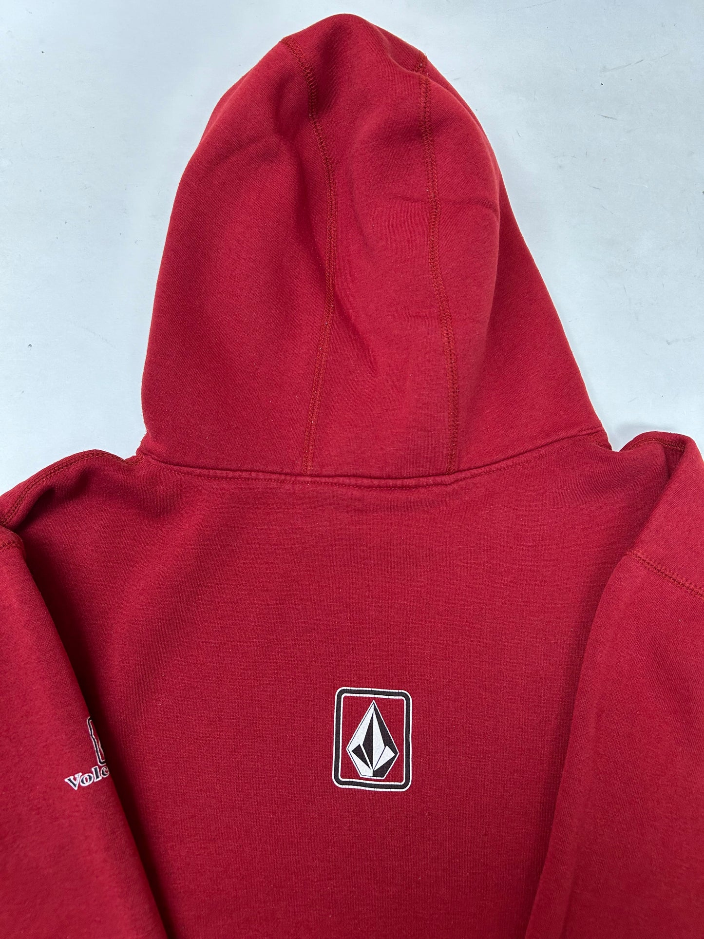 Vintage Volcom Stone The Only Constant Is Change Skate Surf Brand Hooded Sweatshirt Large 25.5x28.25 Inches Maroon