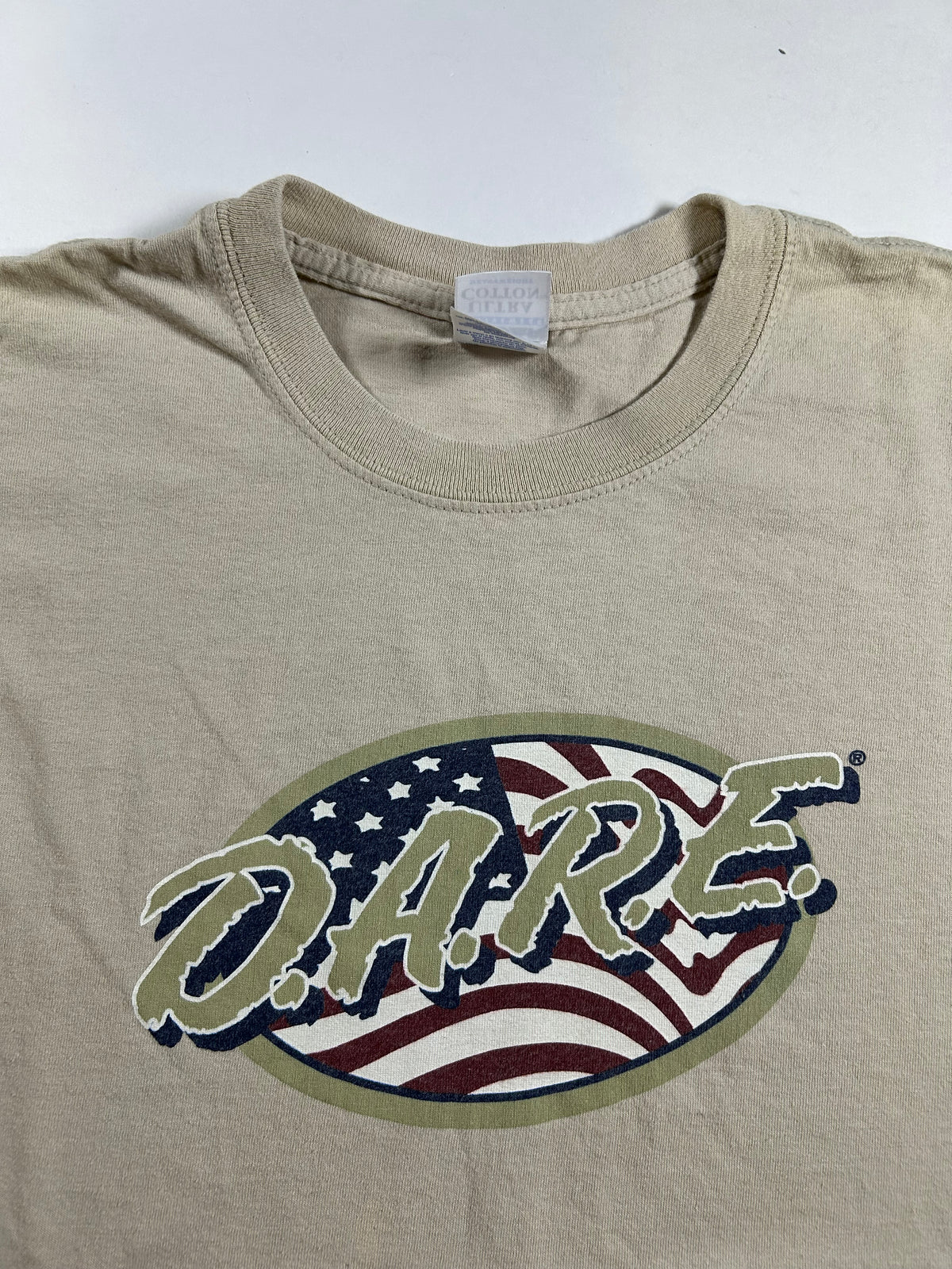 Vintage D.A.R.E. To Resist Drugs & Violence American Flag Oval Logo Tee Large 21.5x28.25 Inches