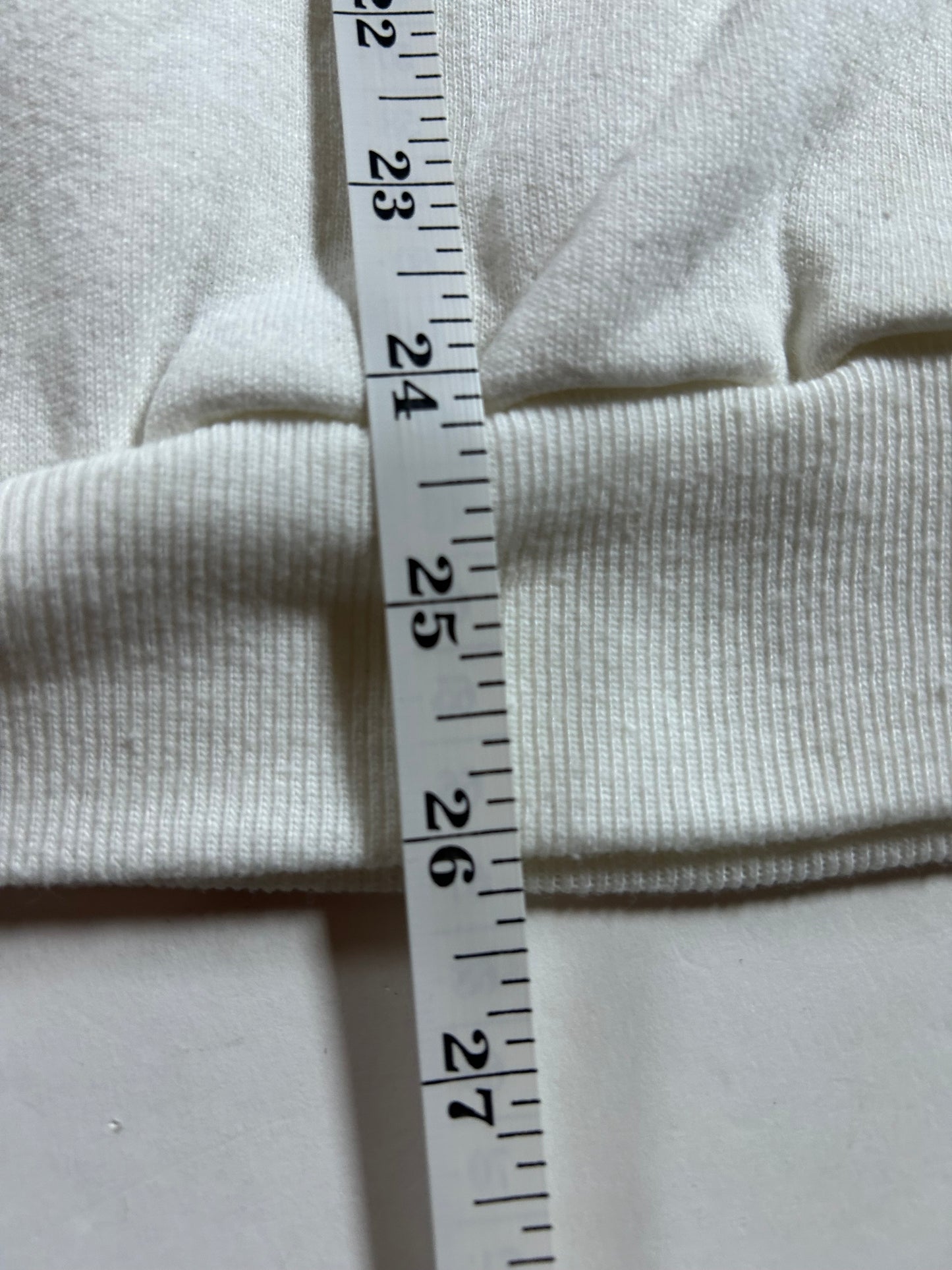 Vintage Disney Minnie Mouse Heart Crewneck Sweatshirt Valentines Day 80s/90s Medium/Small Fit 21.5x26 Inches As Is