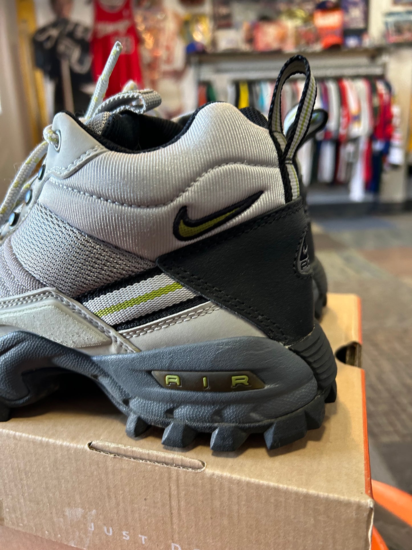 Vintage 2001 Nike ACG WMNS Air Trio Mid Used In Good Condition With Box Women’s 7 Wear At Your Own Risk