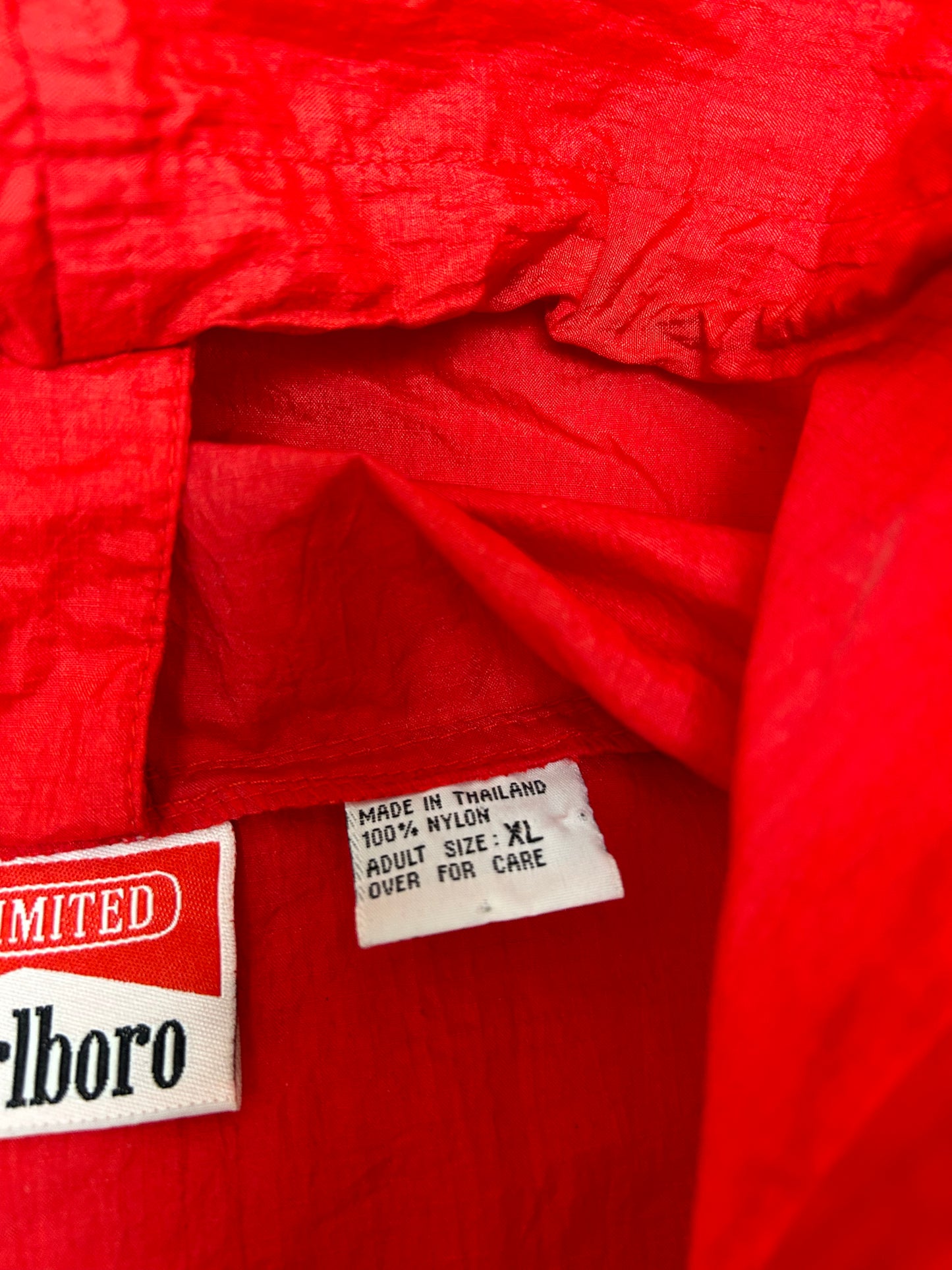 Vintage 90s Marlboro Unlimited Packable Windbreaker Jacket Red Clean XL 28.5x30.75 Inches