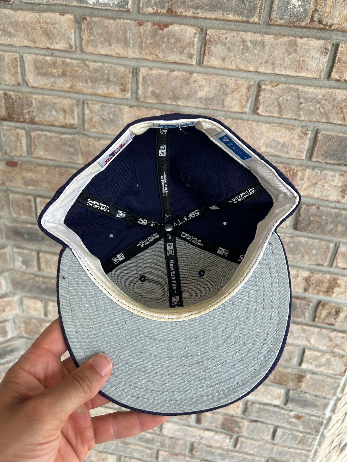 Vintage 2000s San Diego Padres MLB New Era 59Fifty Fitted Hat USA 100% Wool Size 7 5/8” As Is Has Wear