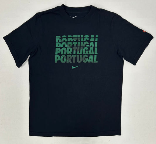 Nike Portugal Futbol Club Soccer T Shirt FPF Black Logo Youth Large 17.75x24.25 Inches