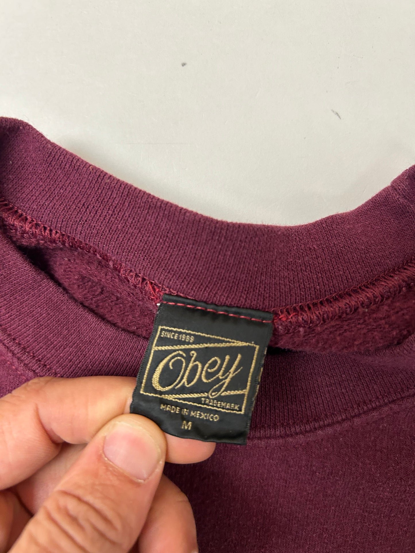 00s Obey Crewneck Sweatshirt Maroon Medium 22.5x25.5 Inches