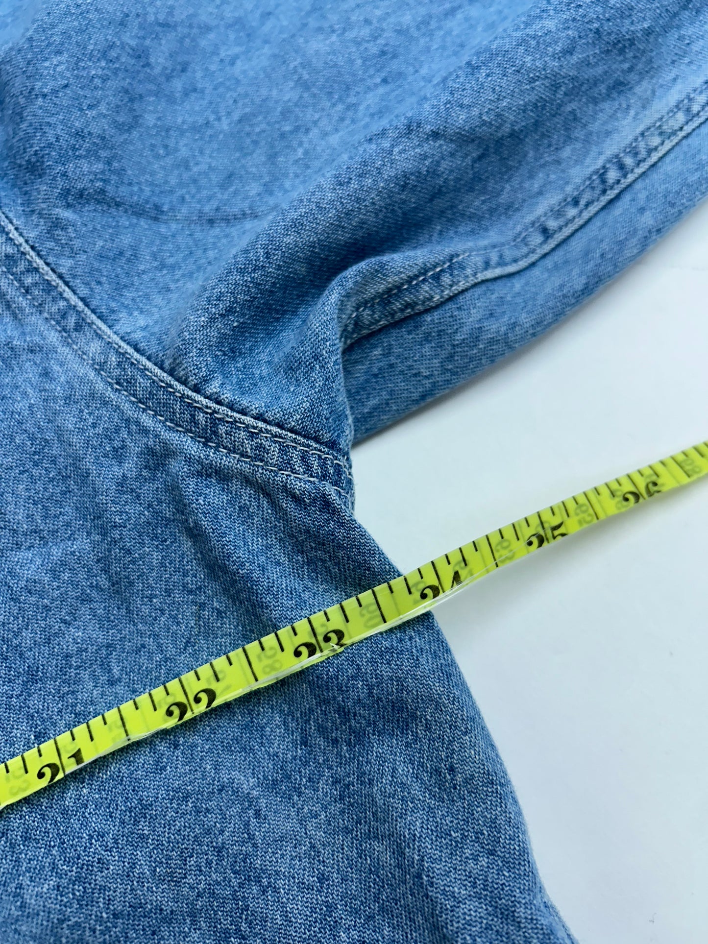 Vintage 1993 Acme Clothing Co. Warner Bros Football Embroidered Logo Denim Button Up Shirt Medium 23.75x30.75 Inches