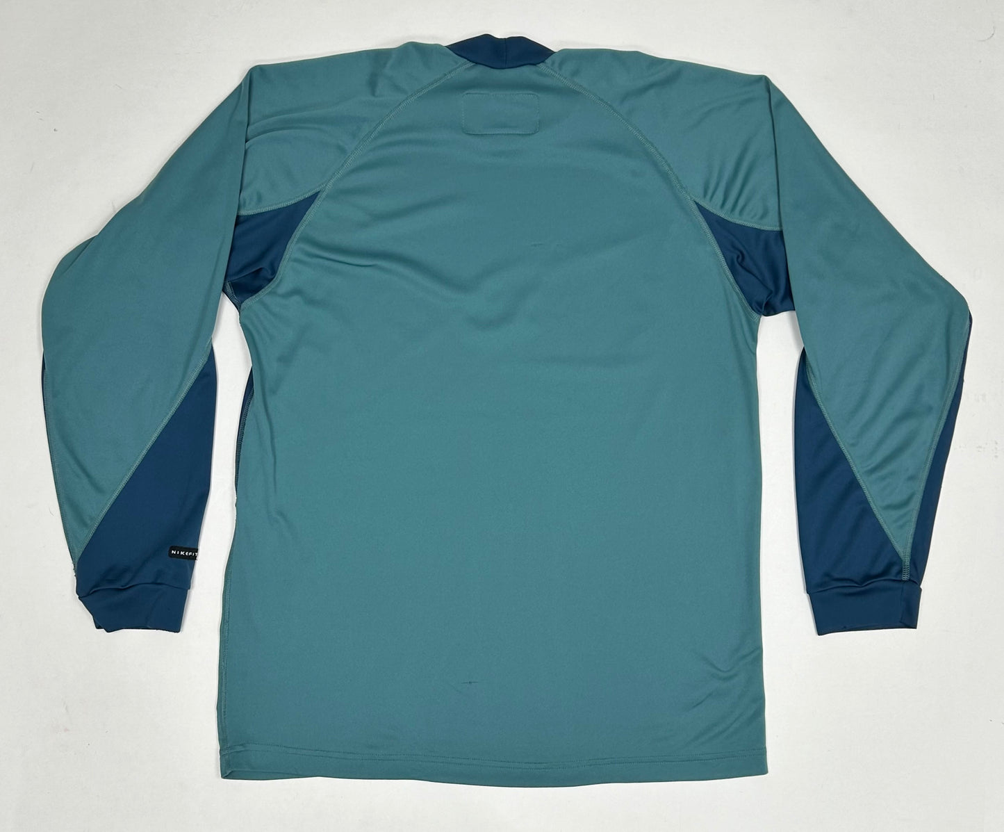 Nike ACG Base Layer 1 All Conditions Gear Vintage Large 22x29.5 Inches Blue