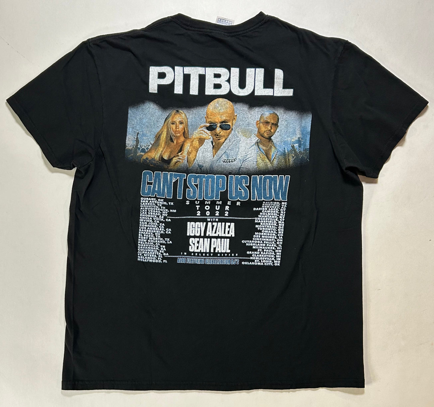 Pitbull Can’t Stop Us Now Summer Tour 2022 Parking Lot Music Tee Large/Medium Fit 21.25x27.25 Inches