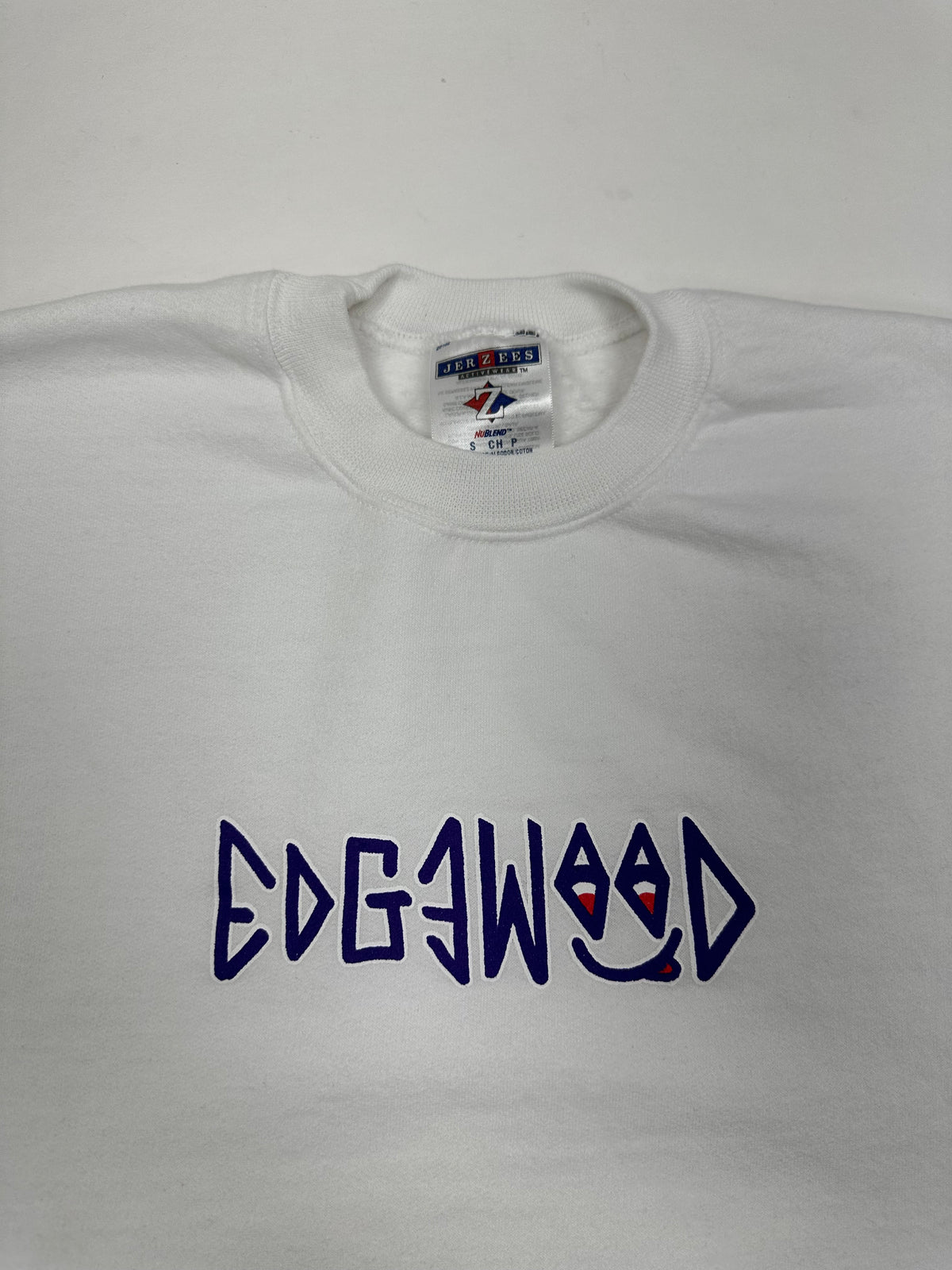 Edgewood NJ “Deeper Than The Roots.” First Edition Crewneck Sweatshirt Tagged Small 20.5x24 Inches White Jerzees 00s Mexico