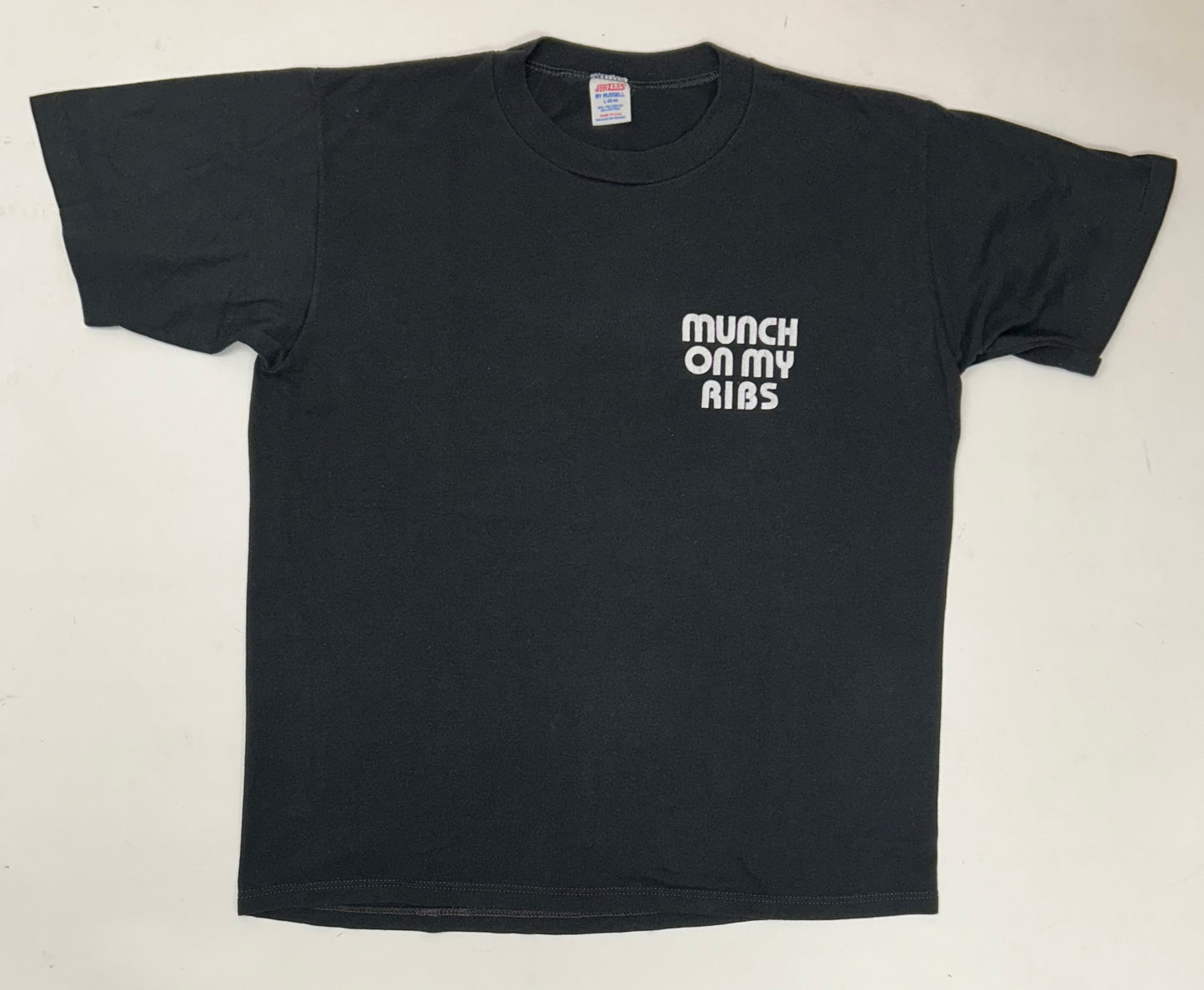 Vintage Russel Athletic Munch On My Ribs BBQ Spot Ft Lauderdale Fl M/L 21.5x26 Inches As Is