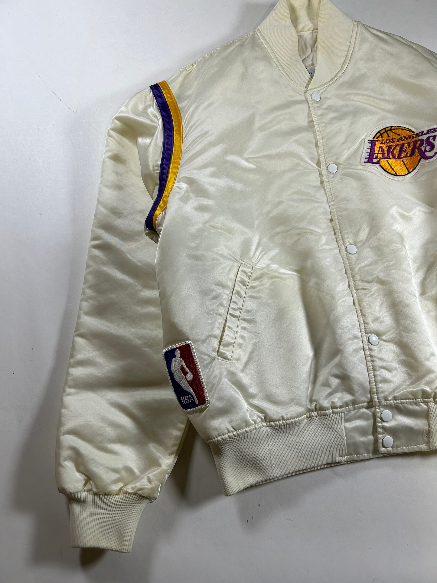 Vintage Starter Los Angeles Lakers Satin Jacket NBA 80s 90s XL/Large 26.5x/27.5 Inches