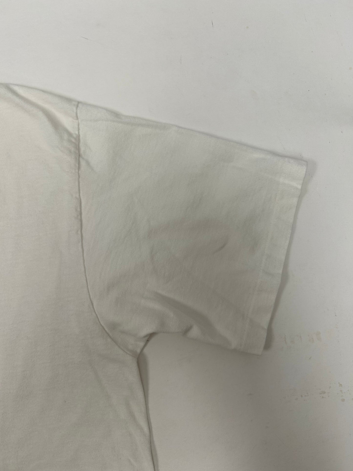 Vintage Crazy Shirts Hawaii Kauai Beach Essentials Graphic Shirt Large 21.5x28