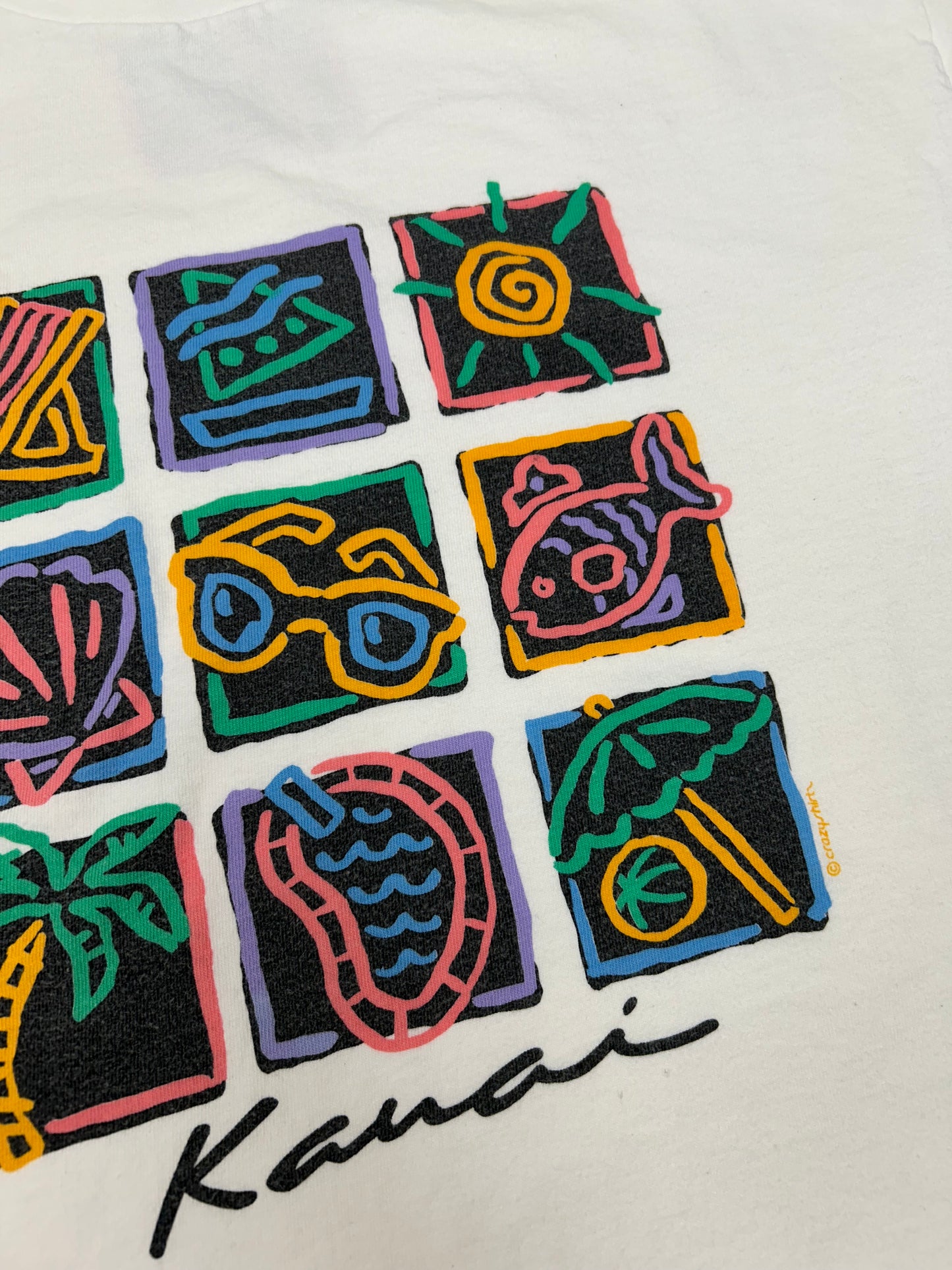 Vintage Crazy Shirts Hawaii Kauai Beach Essentials Graphic Shirt Large 21.5x28