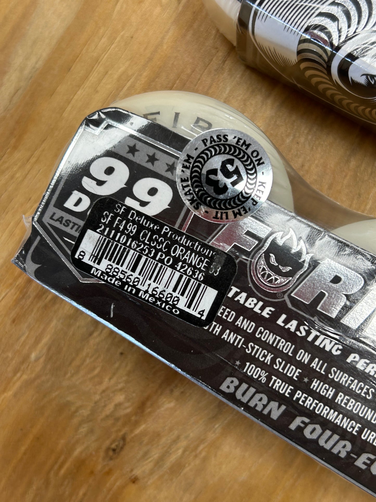 Spitfire Formula 4 Classic Swirl 99 Duro 53 MM Orange Wheel