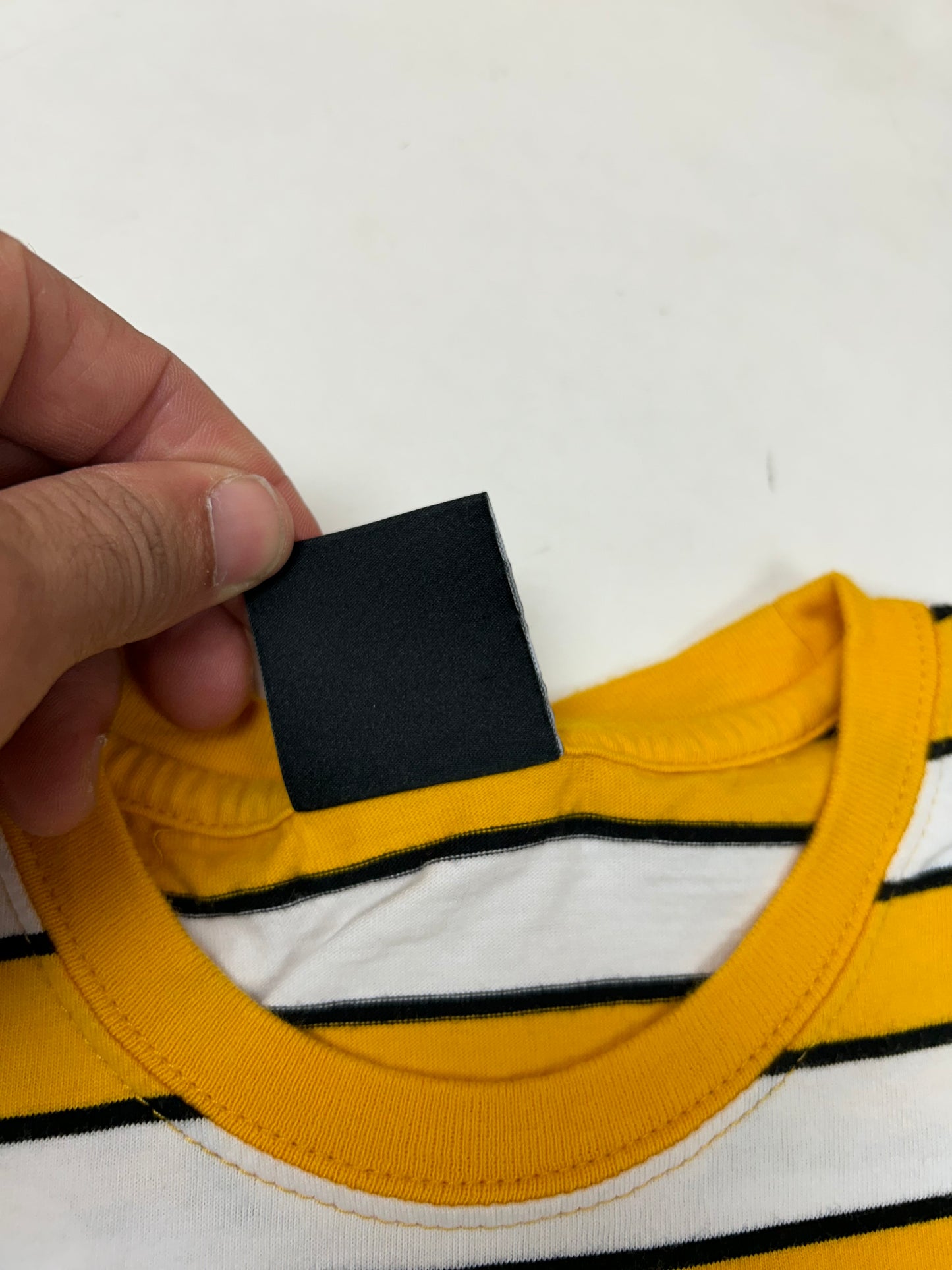 Huf Worldwide Striped Rose Flower Striped Tee Medium 20x27.5 Inches