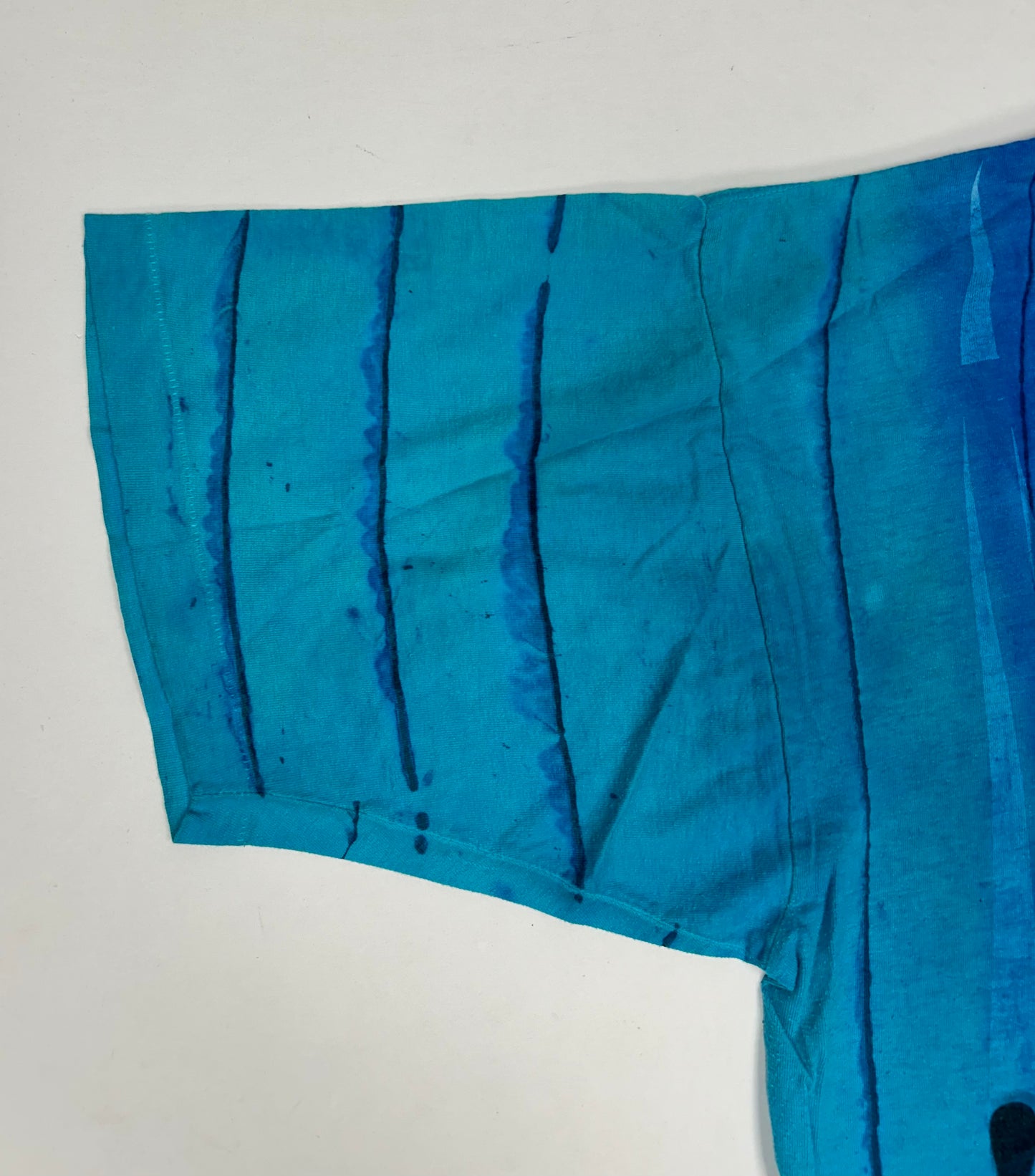 Vintage Bear Surfboards Tie-Dye Blue Shirt XL/2XL Fit 26.5x28.75 Inches Made In USA