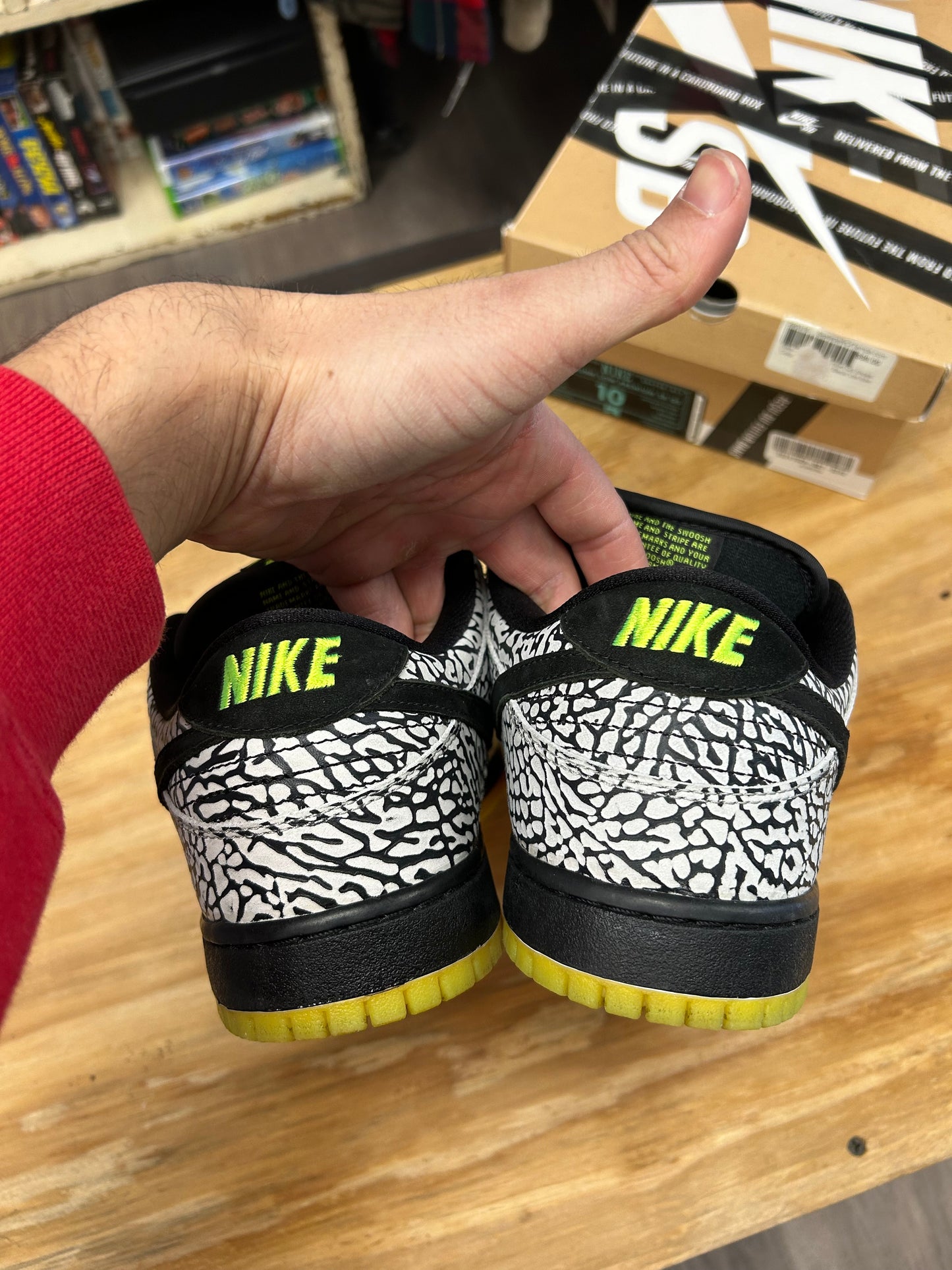 2013 Nike SB Dunk Low DJ Clark Kent Premium QS Primitive 112 Lightly Used With Box Size 10