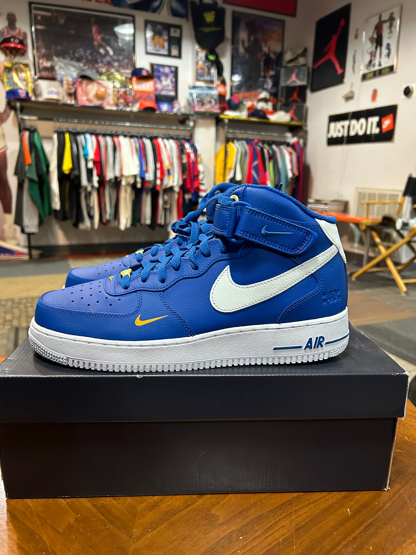 2022 Nike Air Force 1 '07 LV8 Mid 40th Anniversary Blue Jay Size 11 Brand New With Box