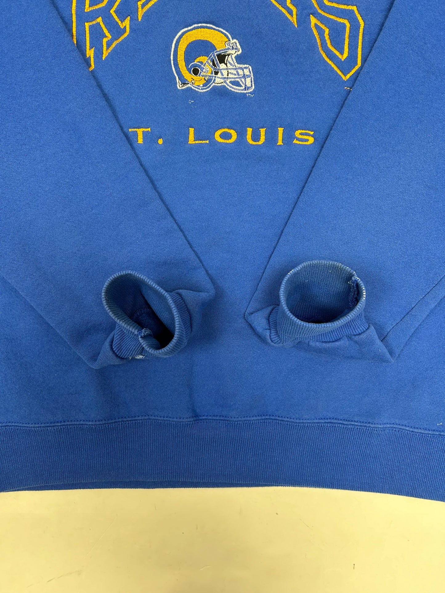 Vintage Lee St. Louis Rams NFL Crewneck Has Paint & Marks As Is Large/Medium 24.5x27.75 Inches