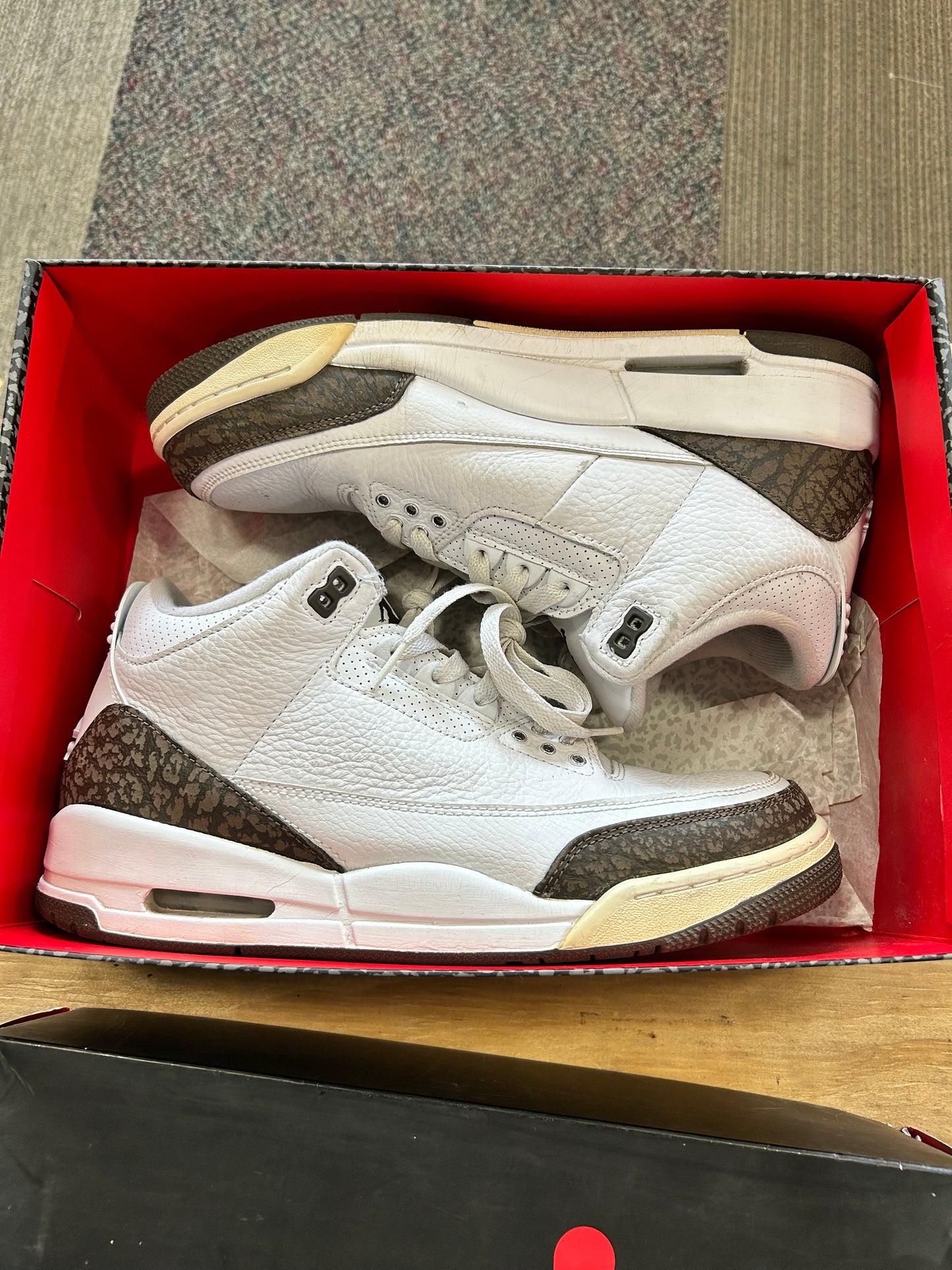 Air Jordan 3 Retro 2018 Mocha Size 10 With Box Used As Is Nike [136064 122]