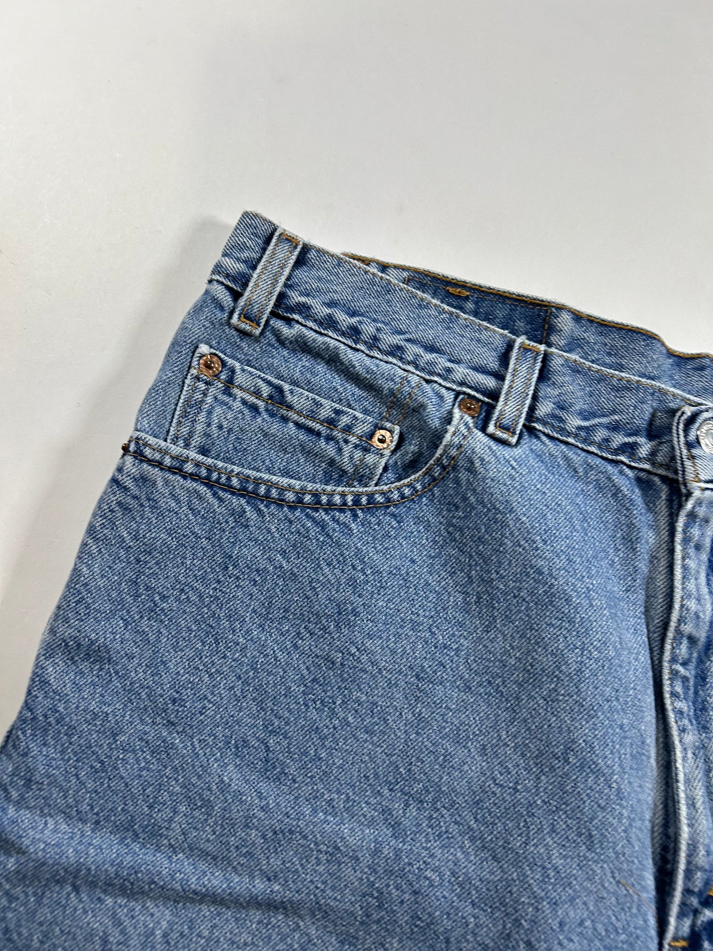 Vintage Levi's 550 USA Denim Blue Jean Shorts Relaxed Fit 36 18.5x21.75 Inches 100% Cotton