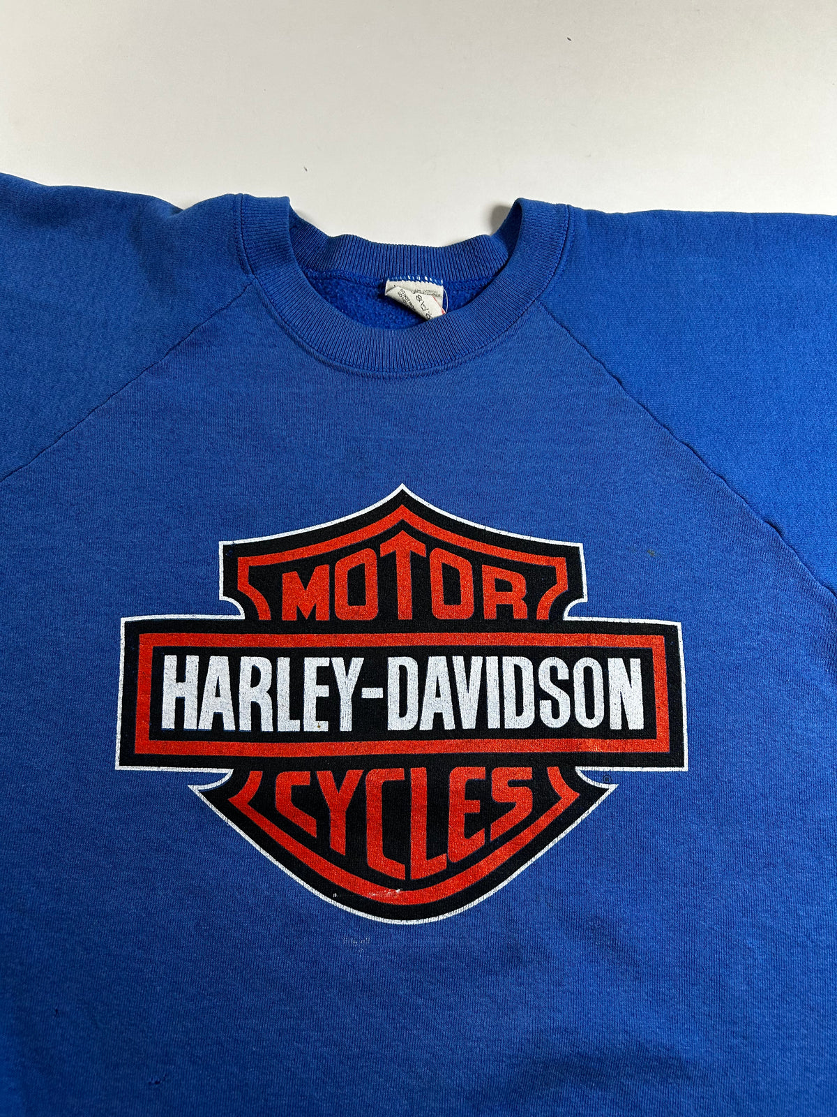 H D Emblem Logo Raglan Crewneck Sweatshirt Mediumish Fit 21.75x26.75 Inches As Is Has Wear