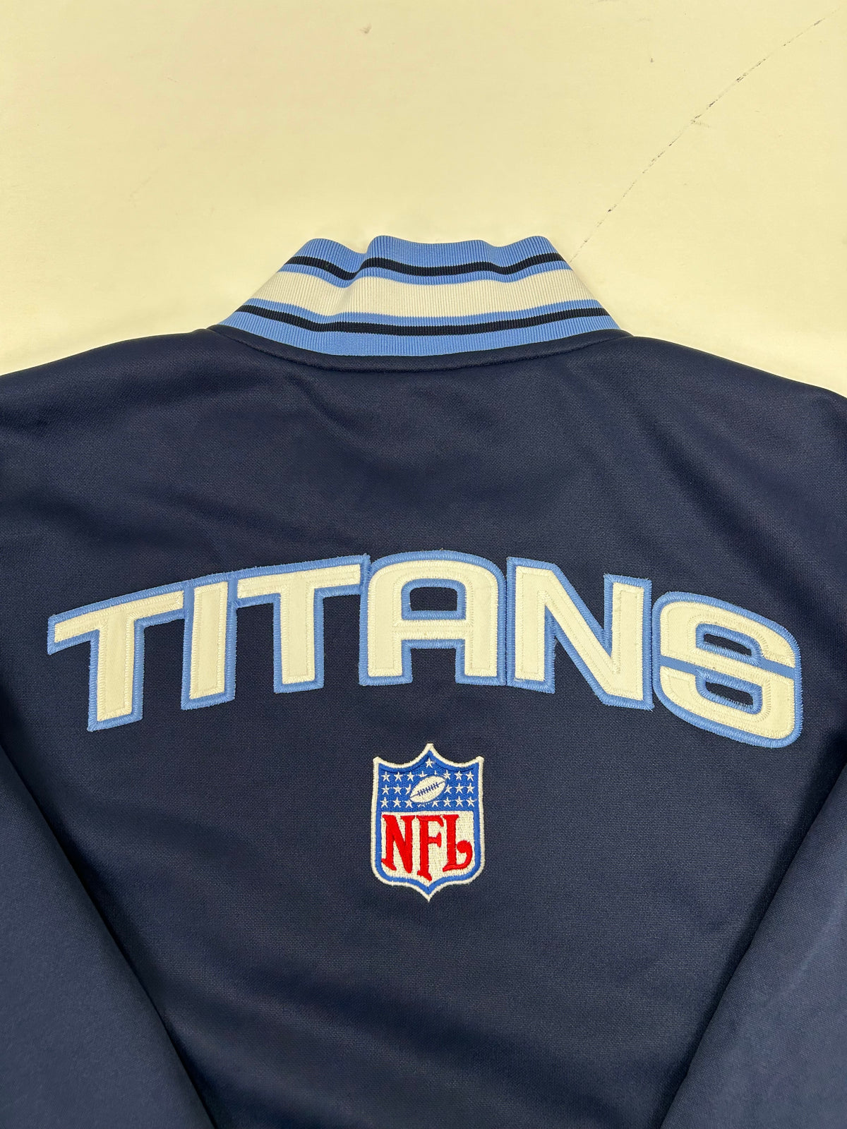 Tennessee Titans Jacket Reebok NFL Team Apparel 1/4 Zip Pullover XL Fits Like 2XL 28.5x30.25 Inches