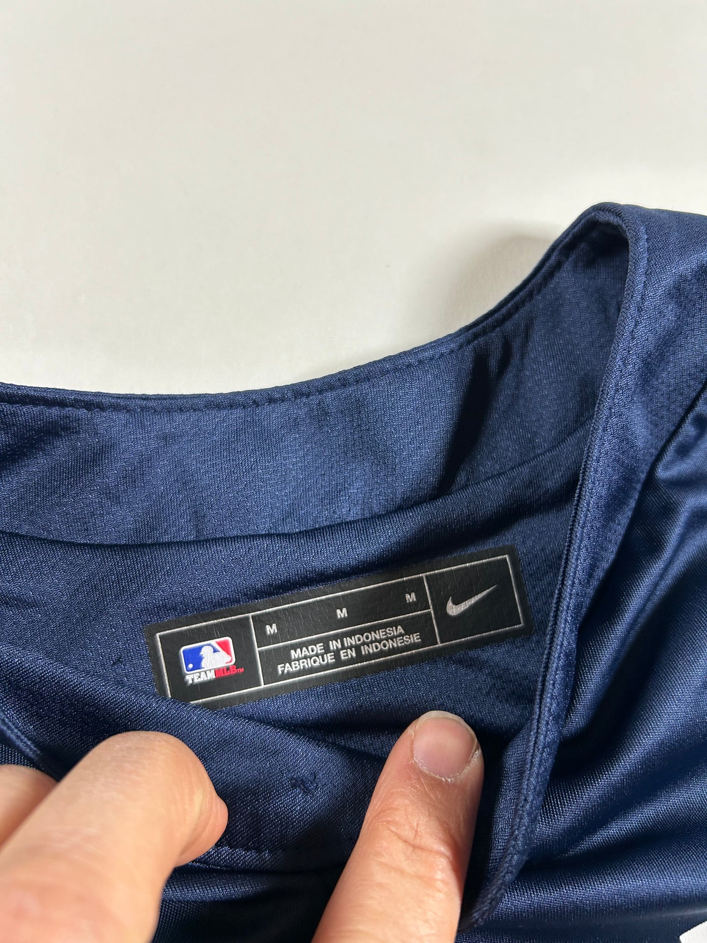2023 Nike New York Yankees Pullover Jersey Style Shirt Youth Medium 17.75x23.75 Inches Navy