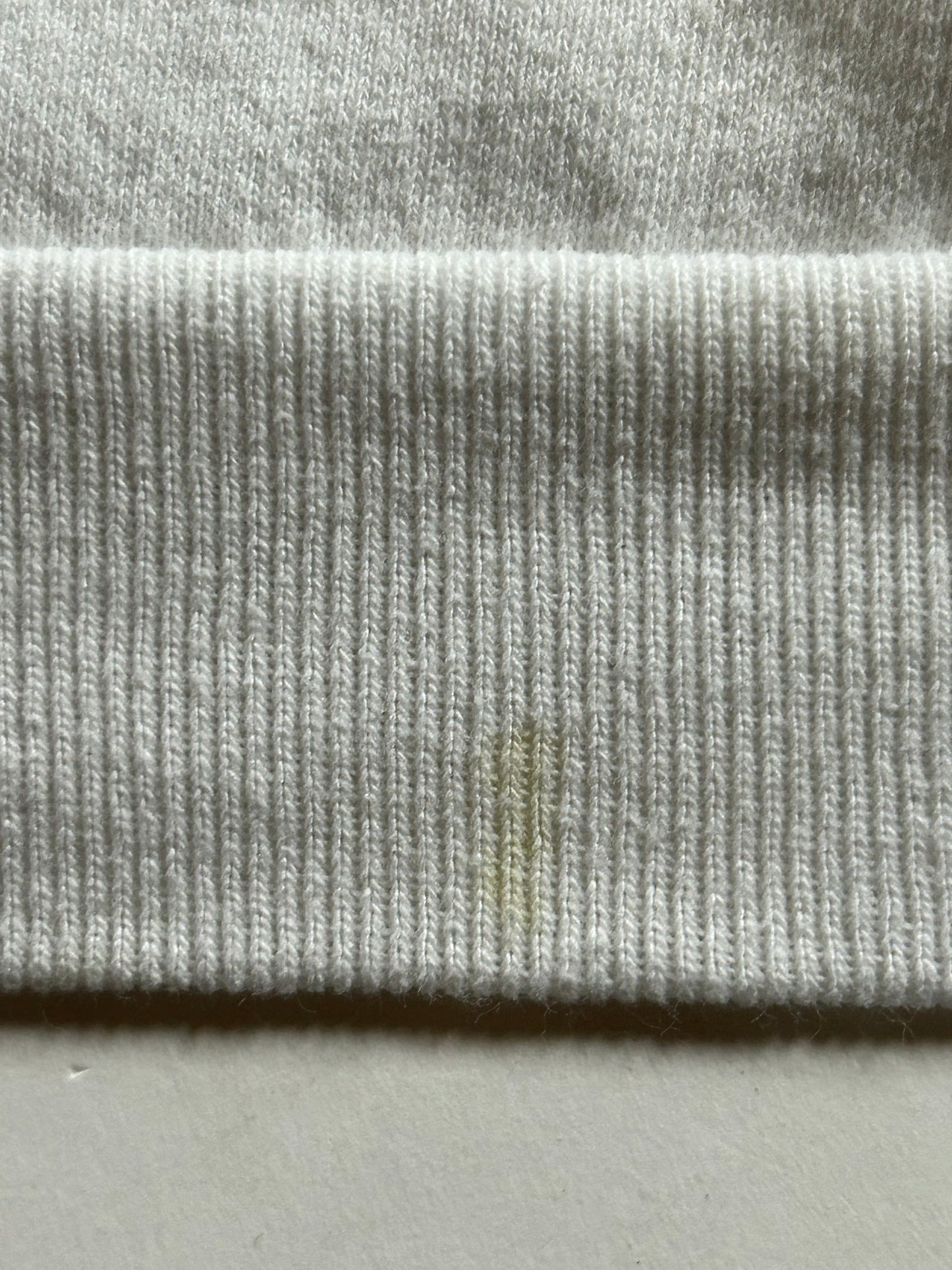 Vintage Peanuts Lucy Snoopy Kissing Woodstock Crewneck Sweatshirt 90s Large/Medium 22.5x25.75 Inches Valentines