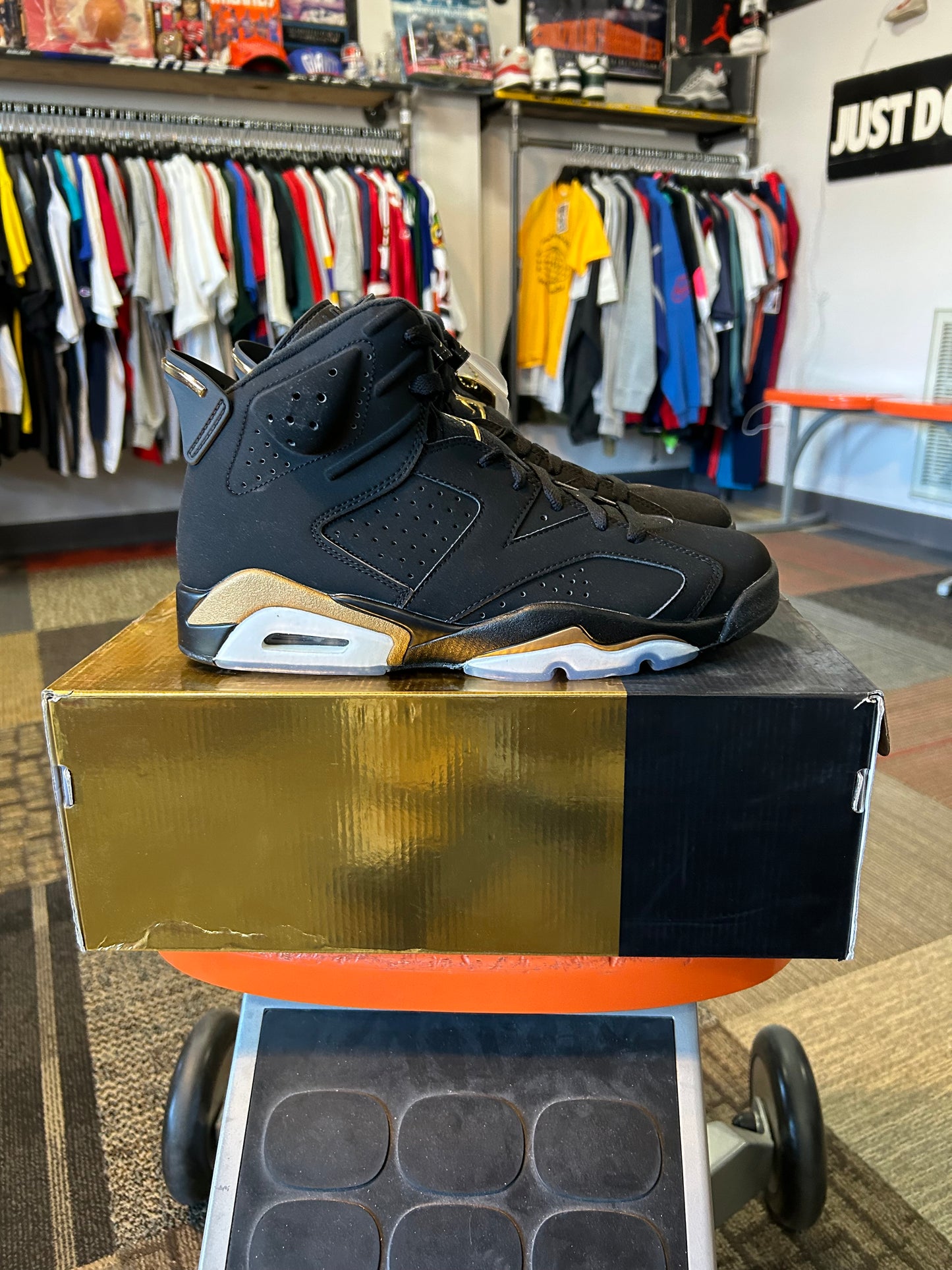 Air Jordan 6 Retro DMP Defining Moments Size 9 Men’s Nike Air Jordan Brand New