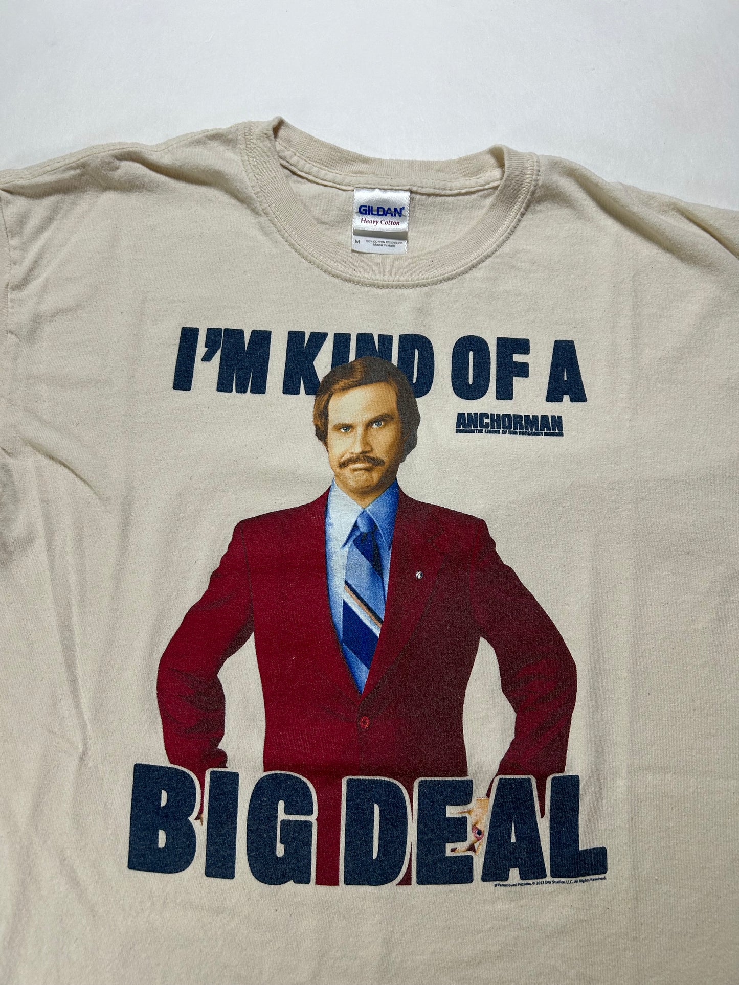 2013 Anchorman Movie Ron Burgandy I'm Kind Of A Big Deal Promo Tee Medium 19.25x27.5 Inches Cream
