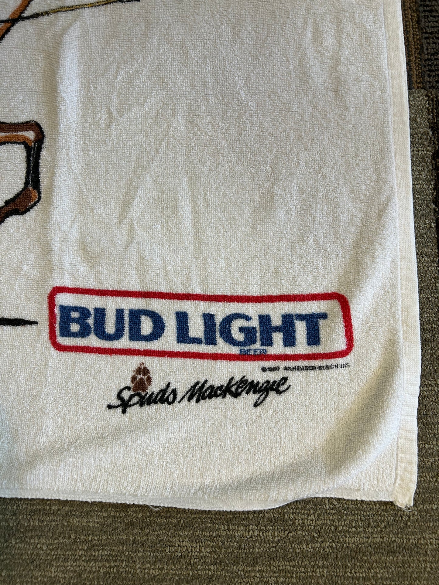 Vintage 1989 Meadowlands Bud light Beach/Pool Towel 100% Cotton About 29x56.25 Inches