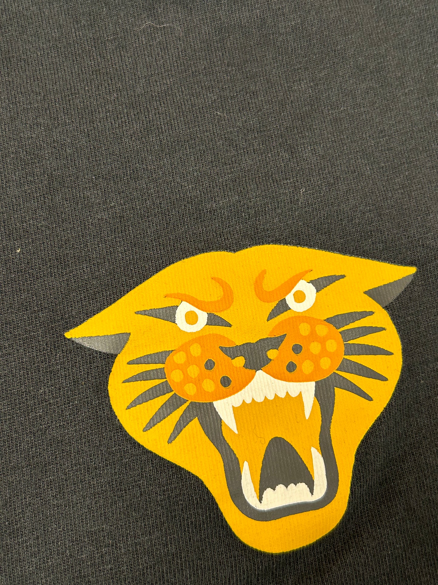 NIKE SB GFX Panther Skateboarding Skate Tee XL Loose Fit 25.75x28.25 Inches