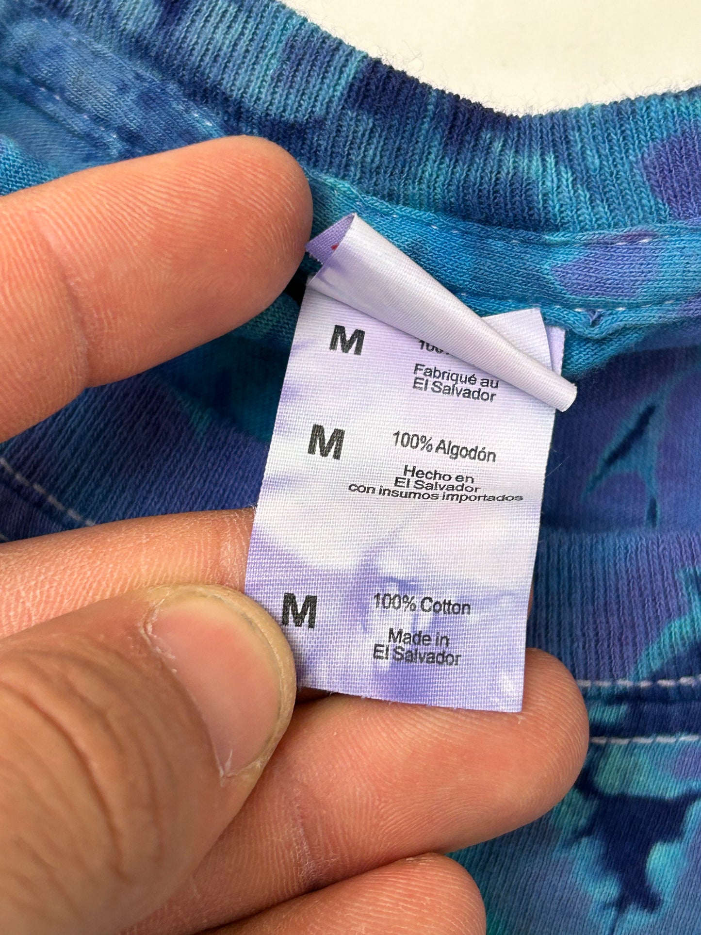 2018 Grateful Dead Turtles Music Band Group Tie-Dye Graphic Tee Medium 19.25x27.75 Inches