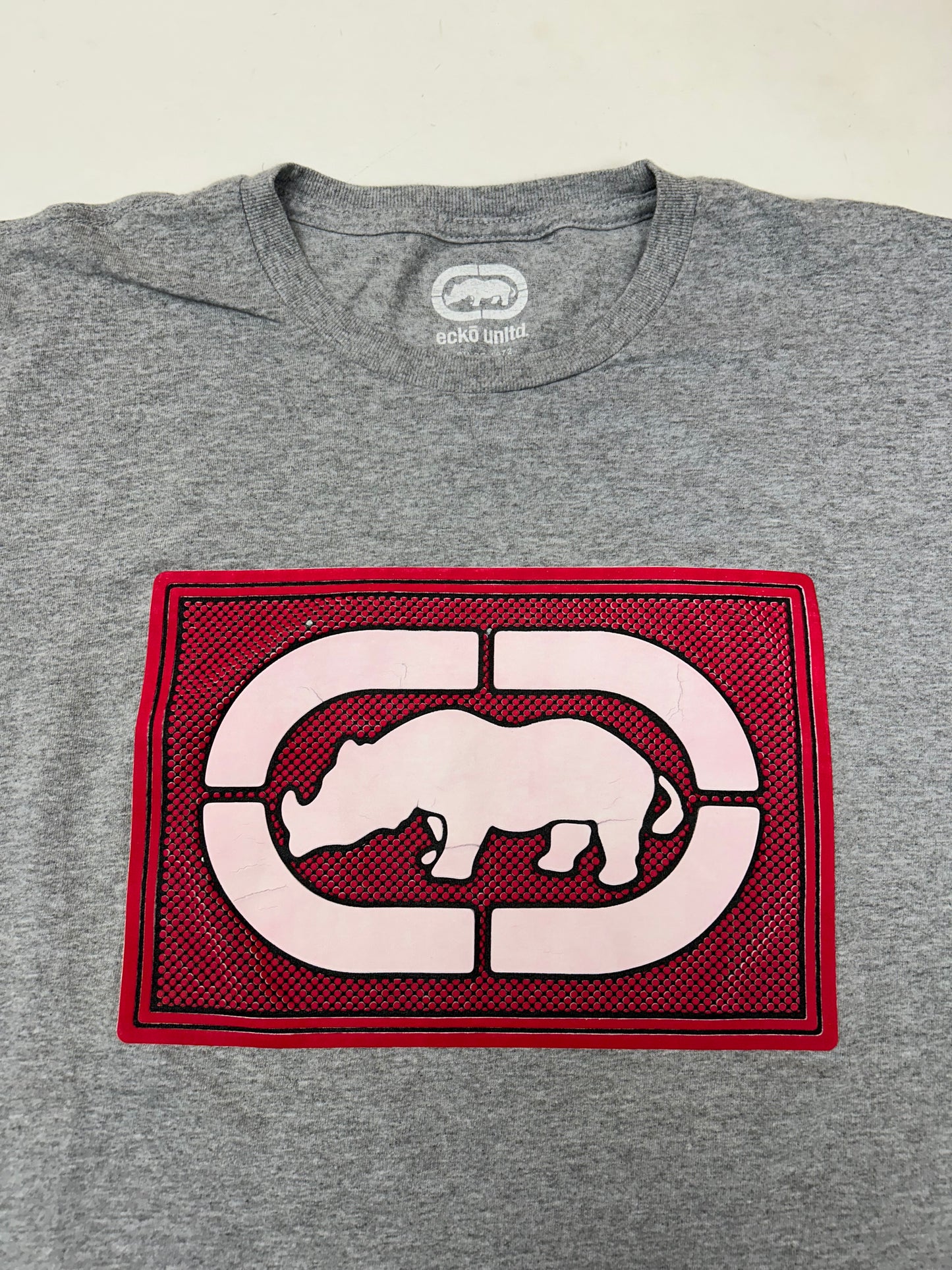 00s Eckō Unlimited Rhino Graphic Tee XL 23.75x29.75 Inches Gray