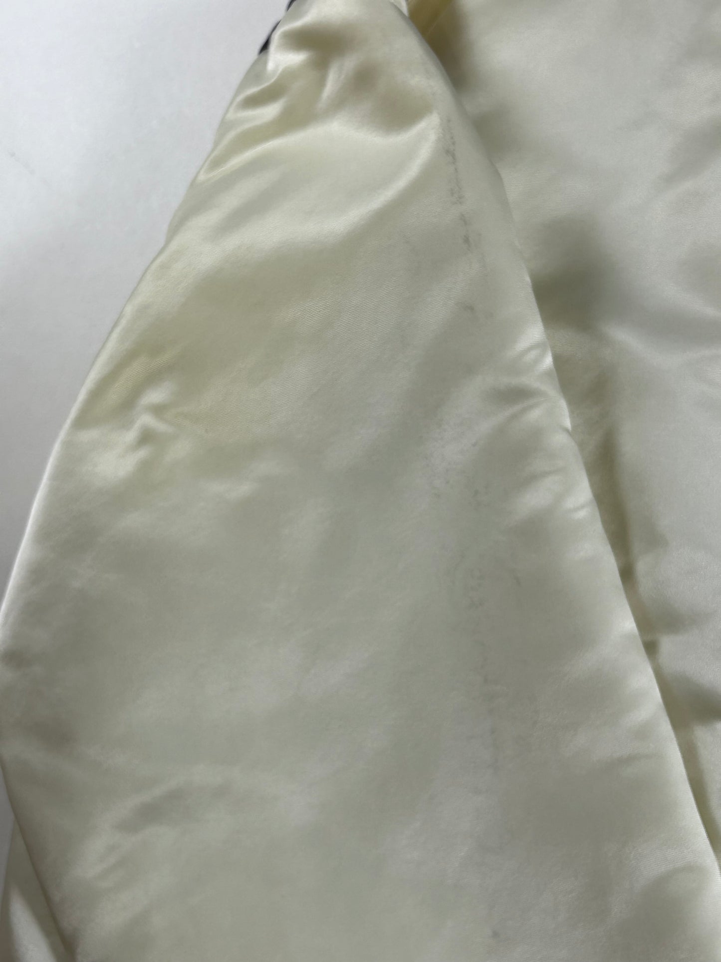 Vintage Starter Los Angeles Lakers Satin Jacket NBA 80s 90s XL/Large 26.5x/27.5 Inches