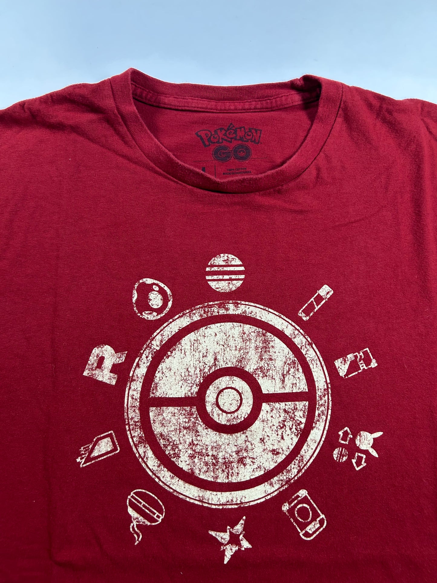 Pokemon GO Fest 2020 T-Shirt Logo Ball Niantic Short Sleeve Red Large 21.25x28.25 Inches Rare Tee