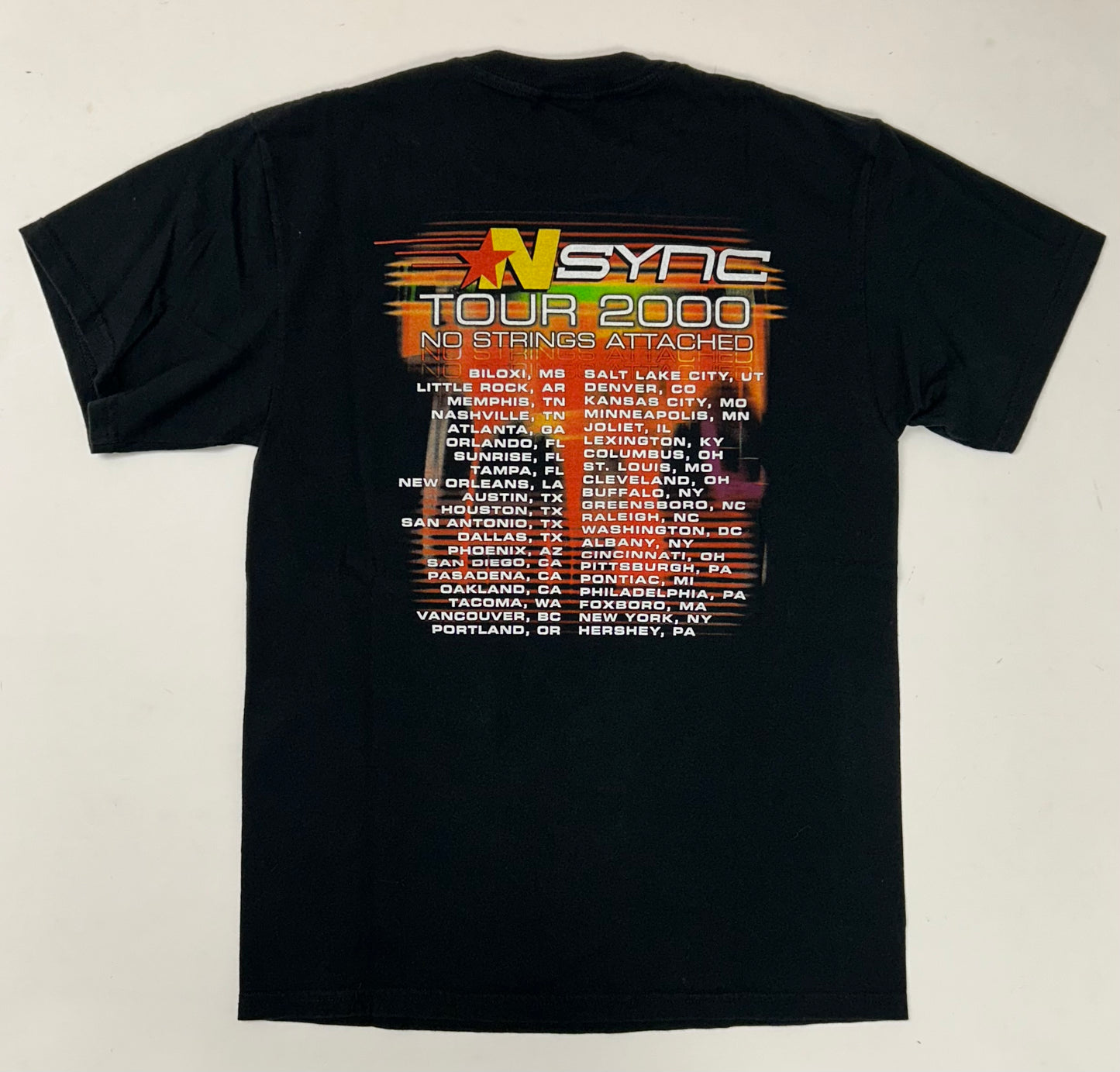 Vintage 2000 *NSYNC No Strings Attached Tour Boy Band Music Tee Winterland Tag Medium 19.5x28.5 Inches