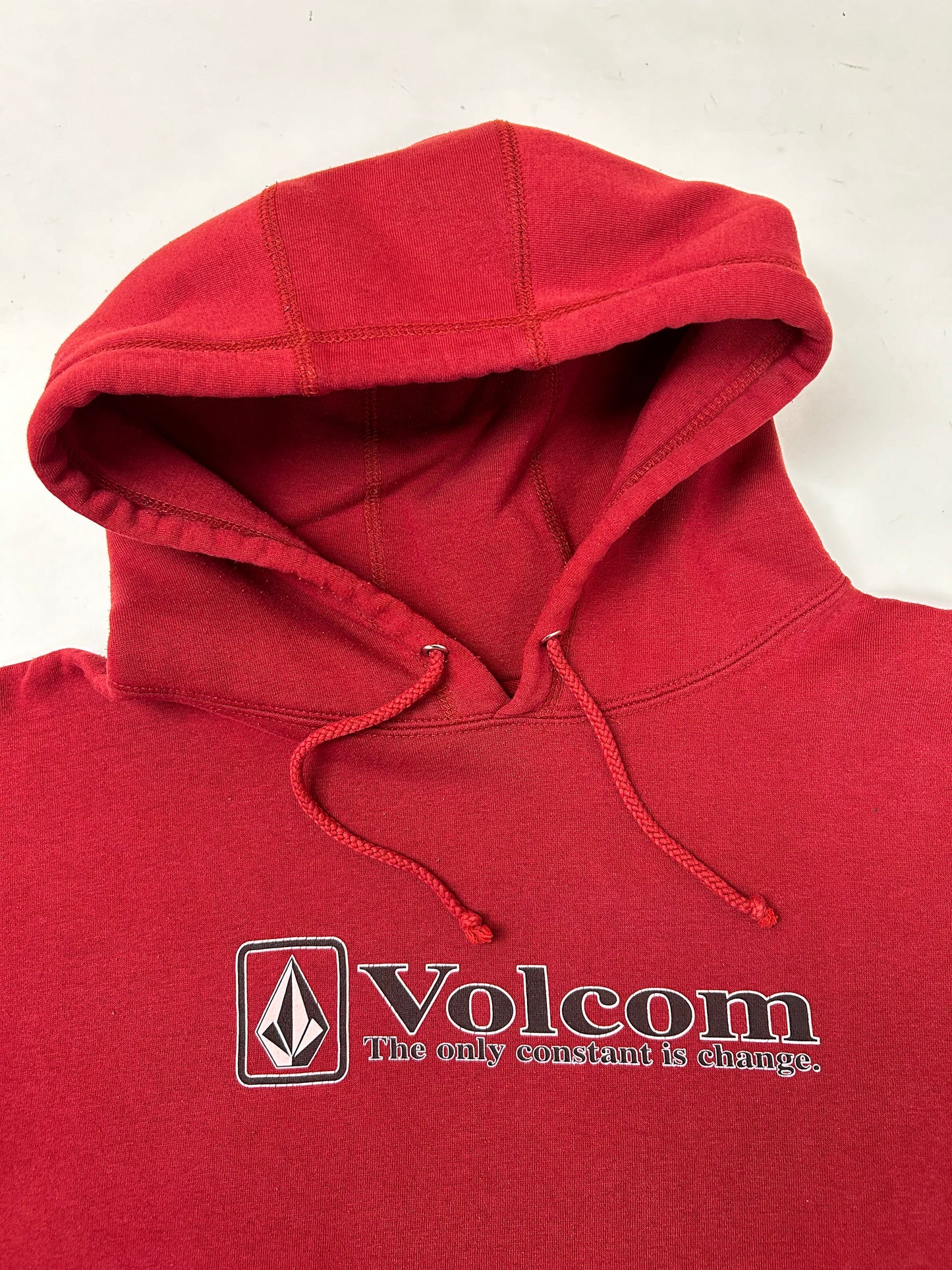 Vintage Volcom Stone The Only Constant Is Change Skate Surf Brand Hooded Sweatshirt Large 25.5x28.25 Inches Maroon