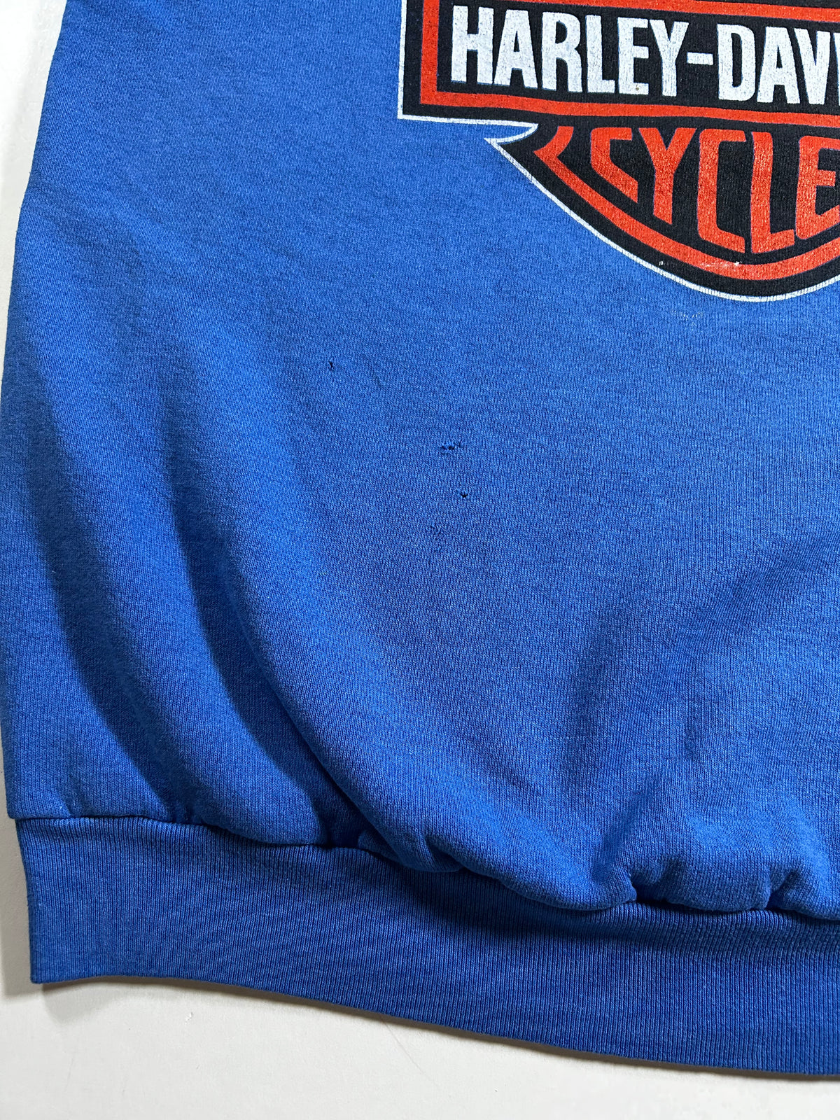 H D Emblem Logo Raglan Crewneck Sweatshirt Mediumish Fit 21.75x26.75 Inches As Is Has Wear