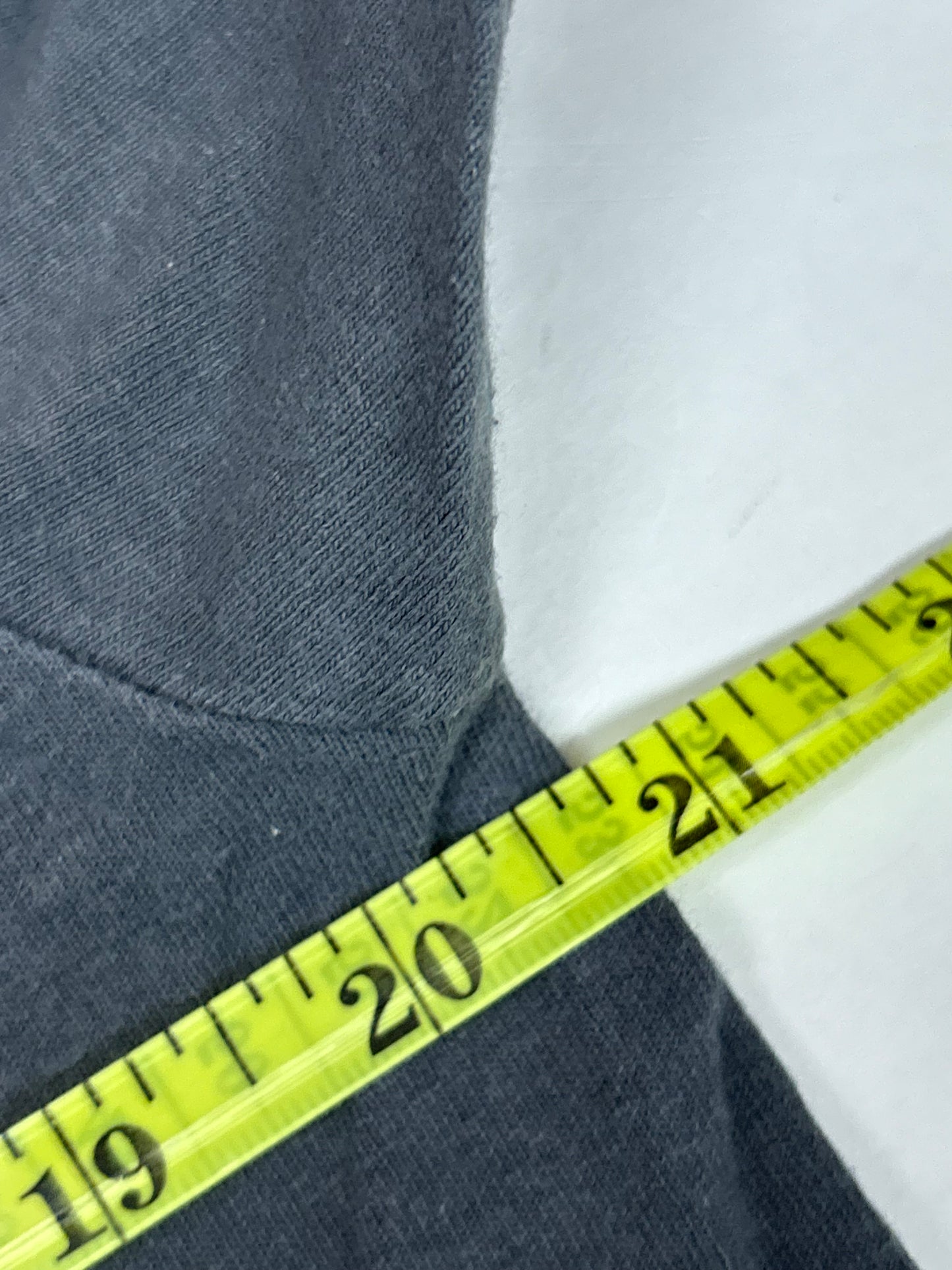 00s Grenade Snowboarding Grenade Logo Brand Tee Gray Large 20.75x28.75 Inches