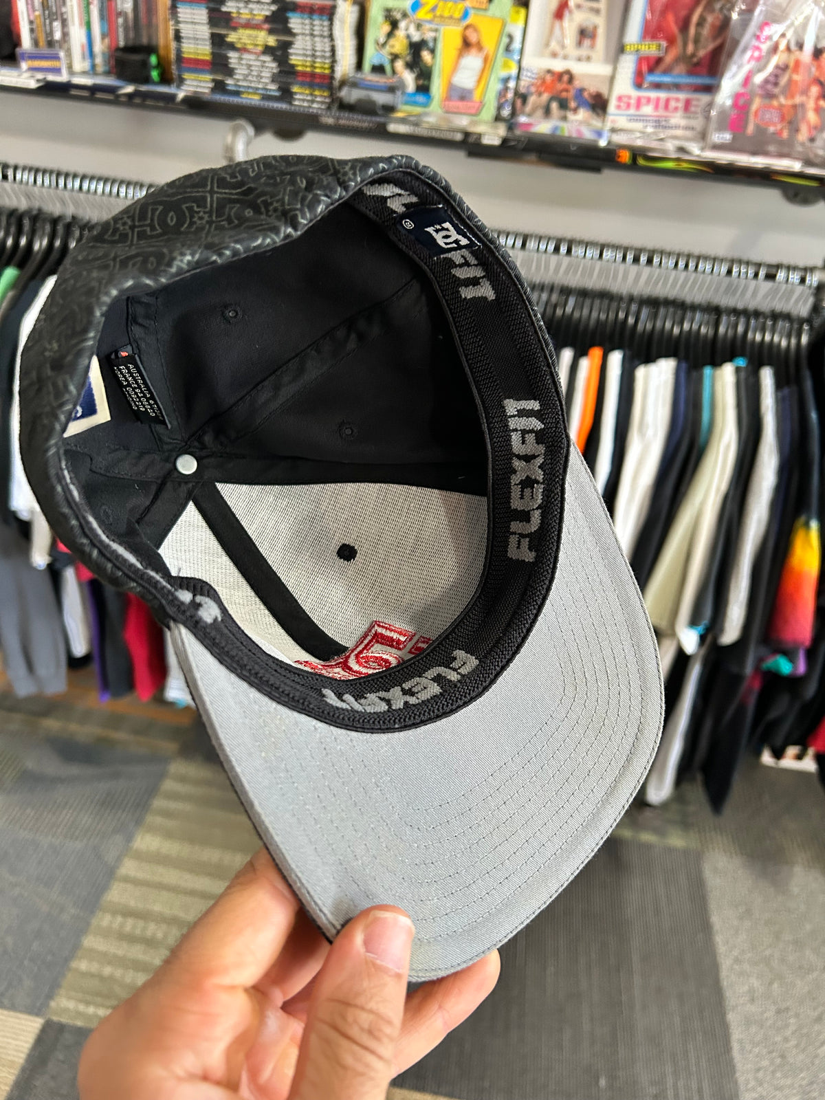 Vintage 2000s DC Shoes All Over Repeat Logo FlexFit Hat Small/Medium Fit